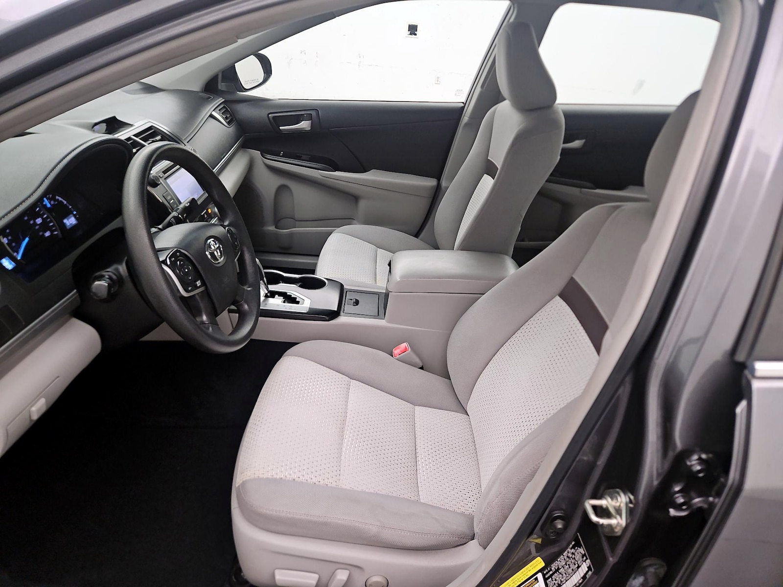 Power Seat(s) & Side Airbags