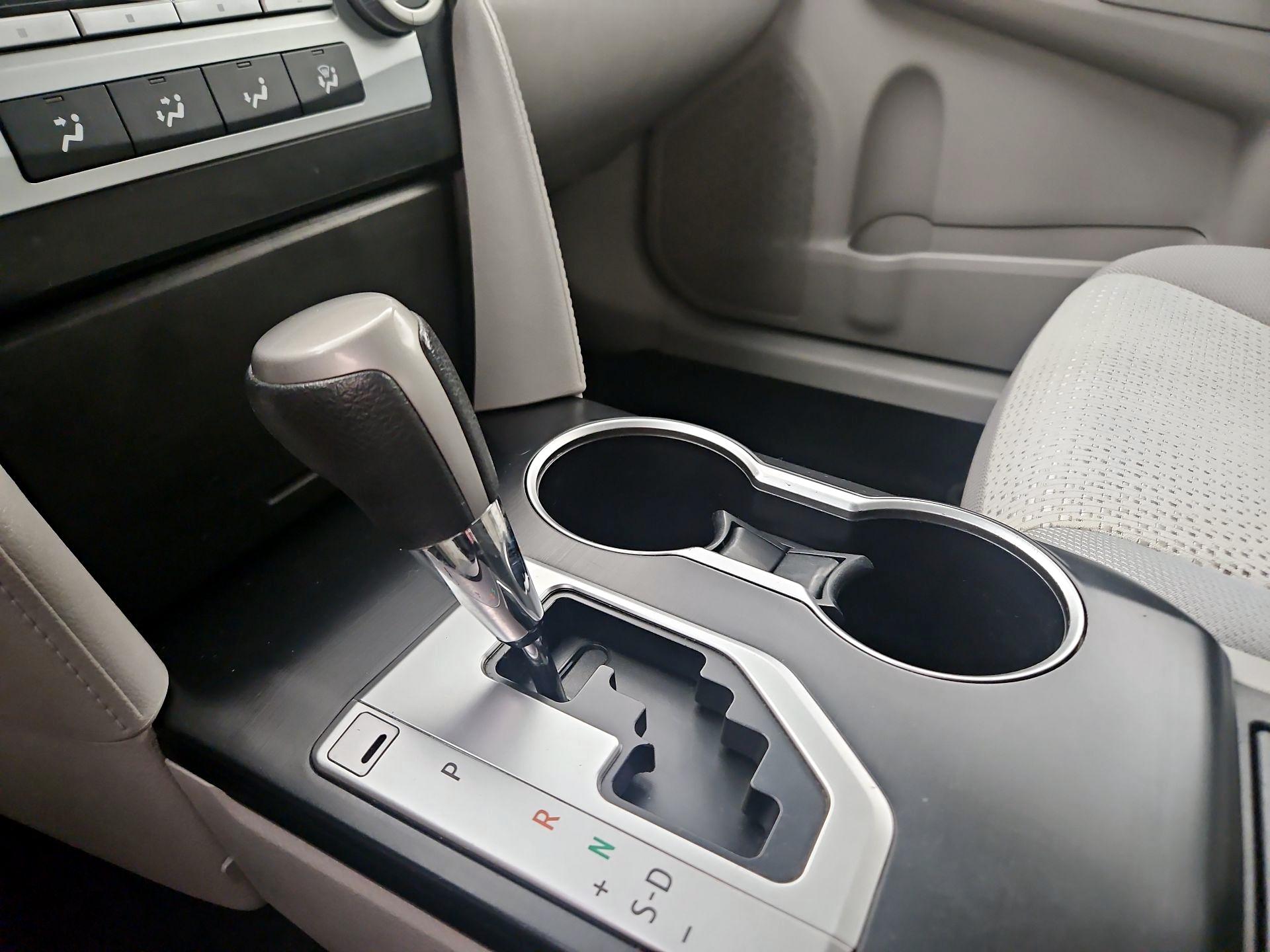 Thumbnail: 2014 Toyota Camry - 17