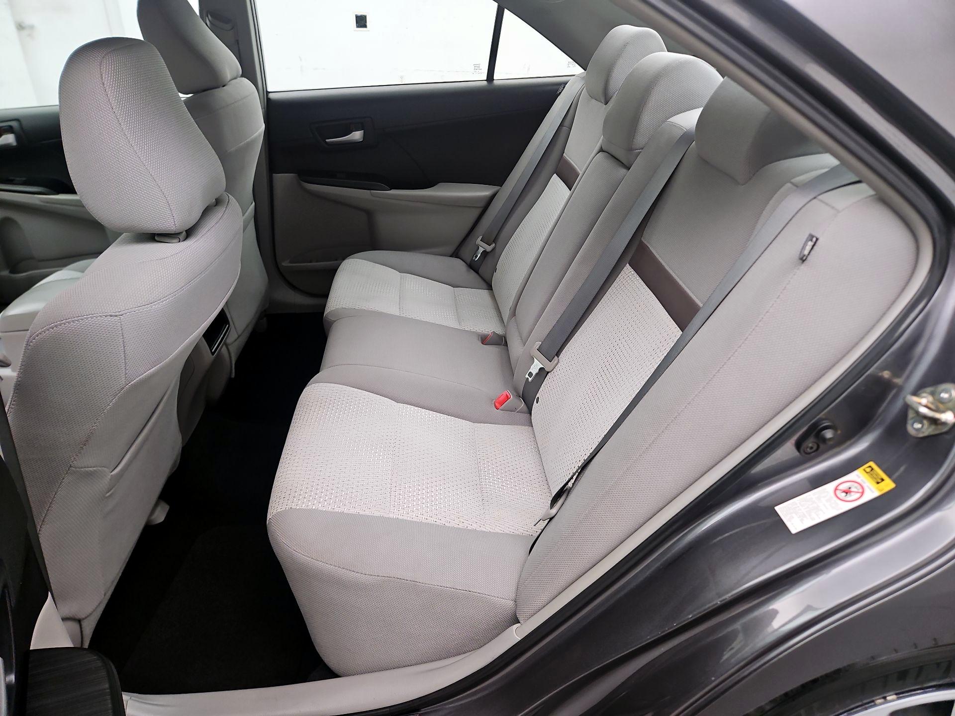 Thumbnail: 2014 Toyota Camry - 18