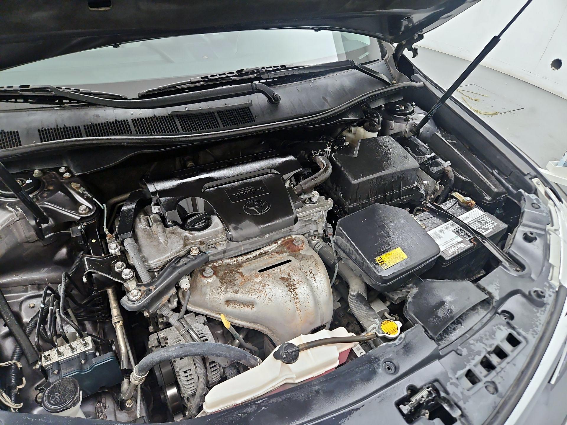 Thumbnail: 2014 Toyota Camry - 20