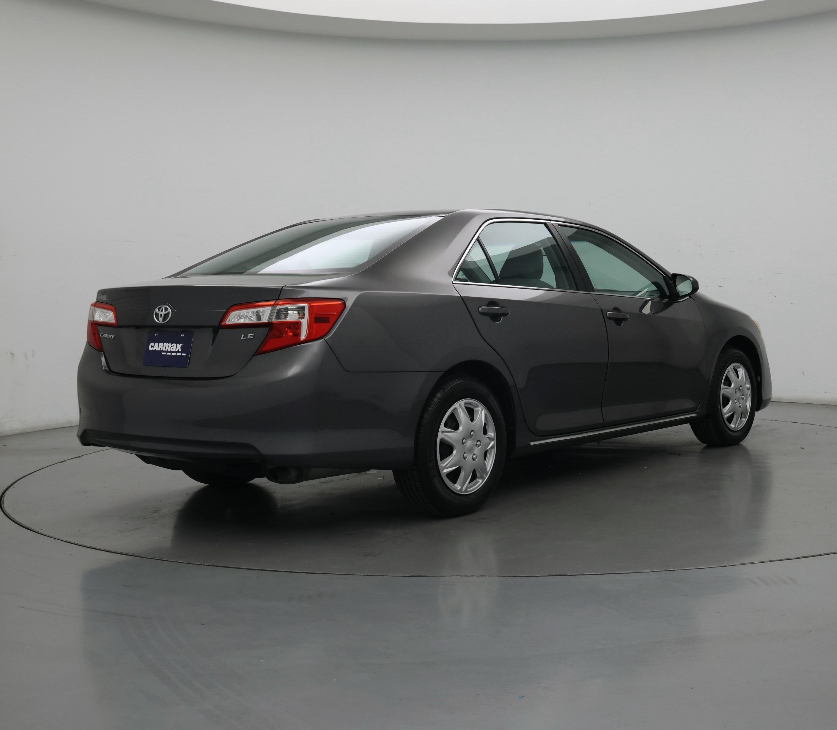 Thumbnail: 2014 Toyota Camry - 8