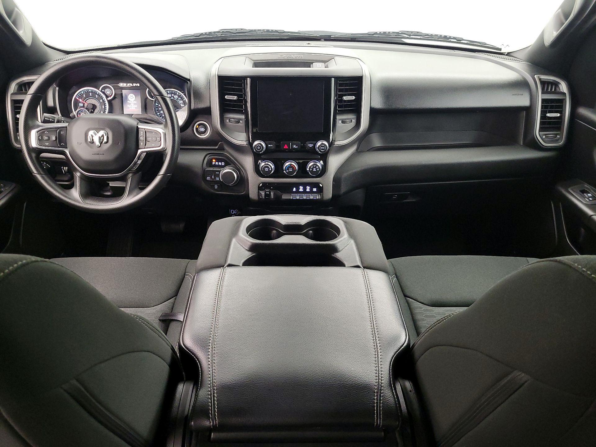 Thumbnail: 2025 RAM 1500 - 9