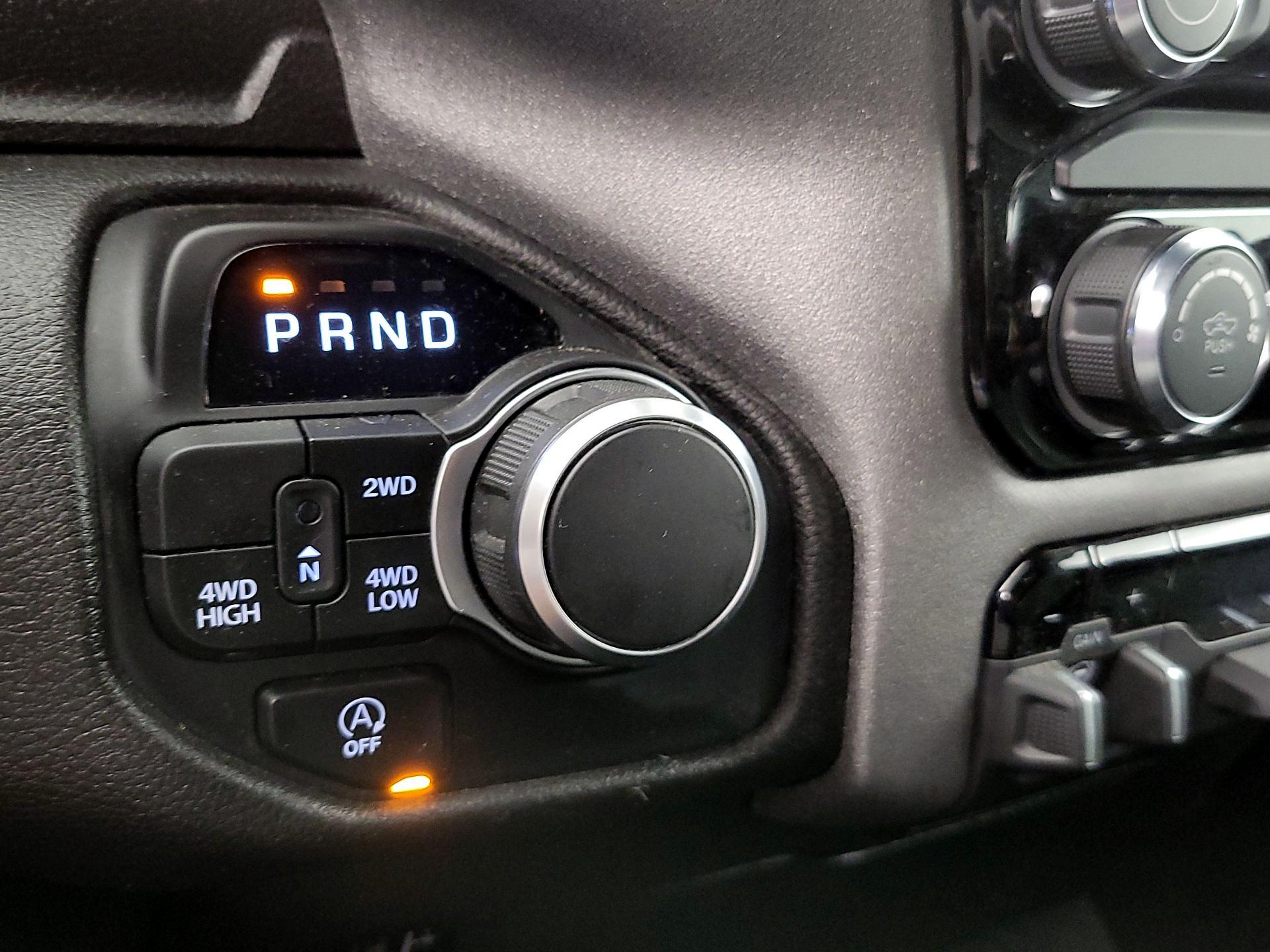 Thumbnail: 2025 RAM 1500 - 17