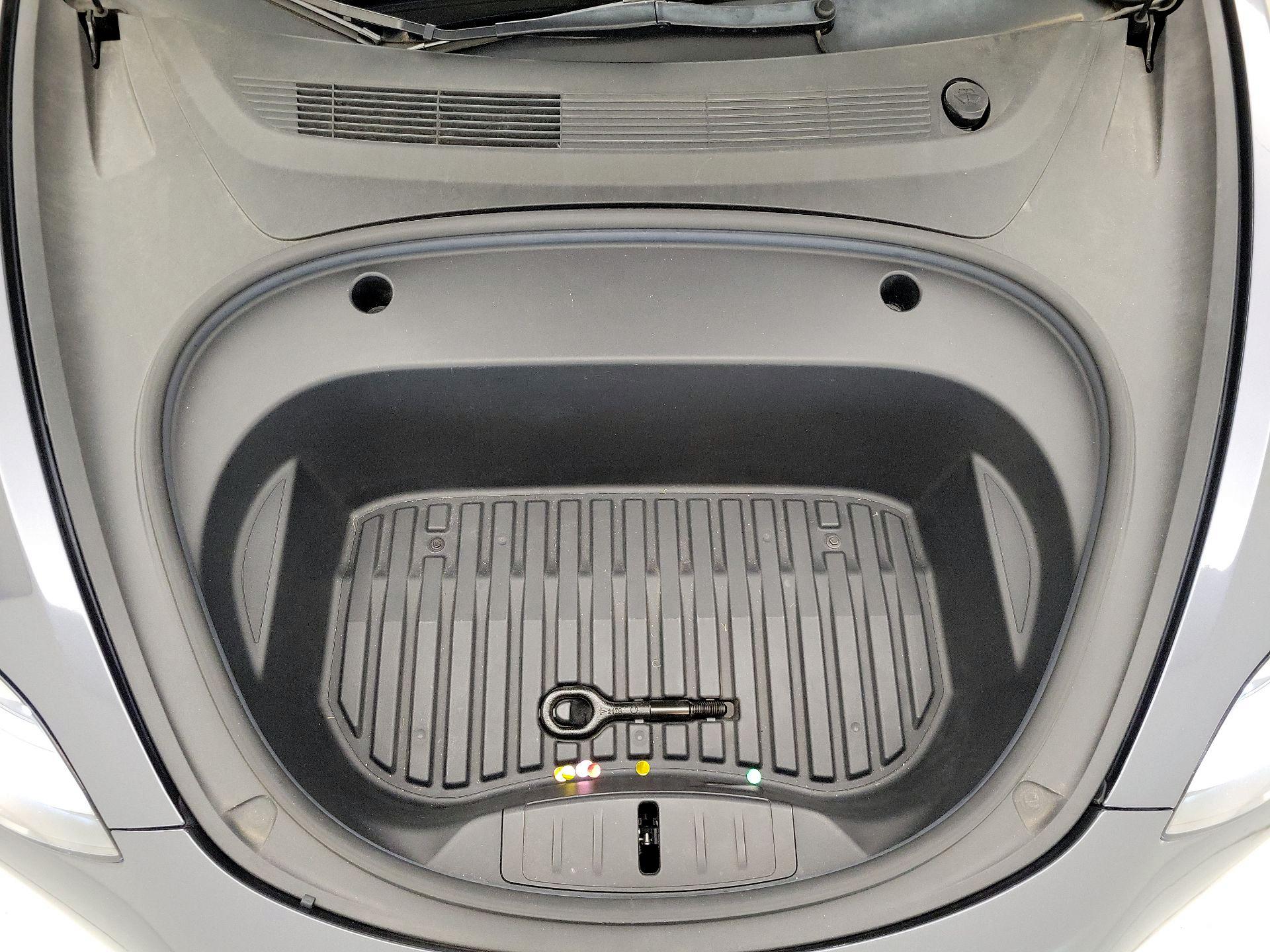 Thumbnail: 2022 Tesla Model 3 - 19