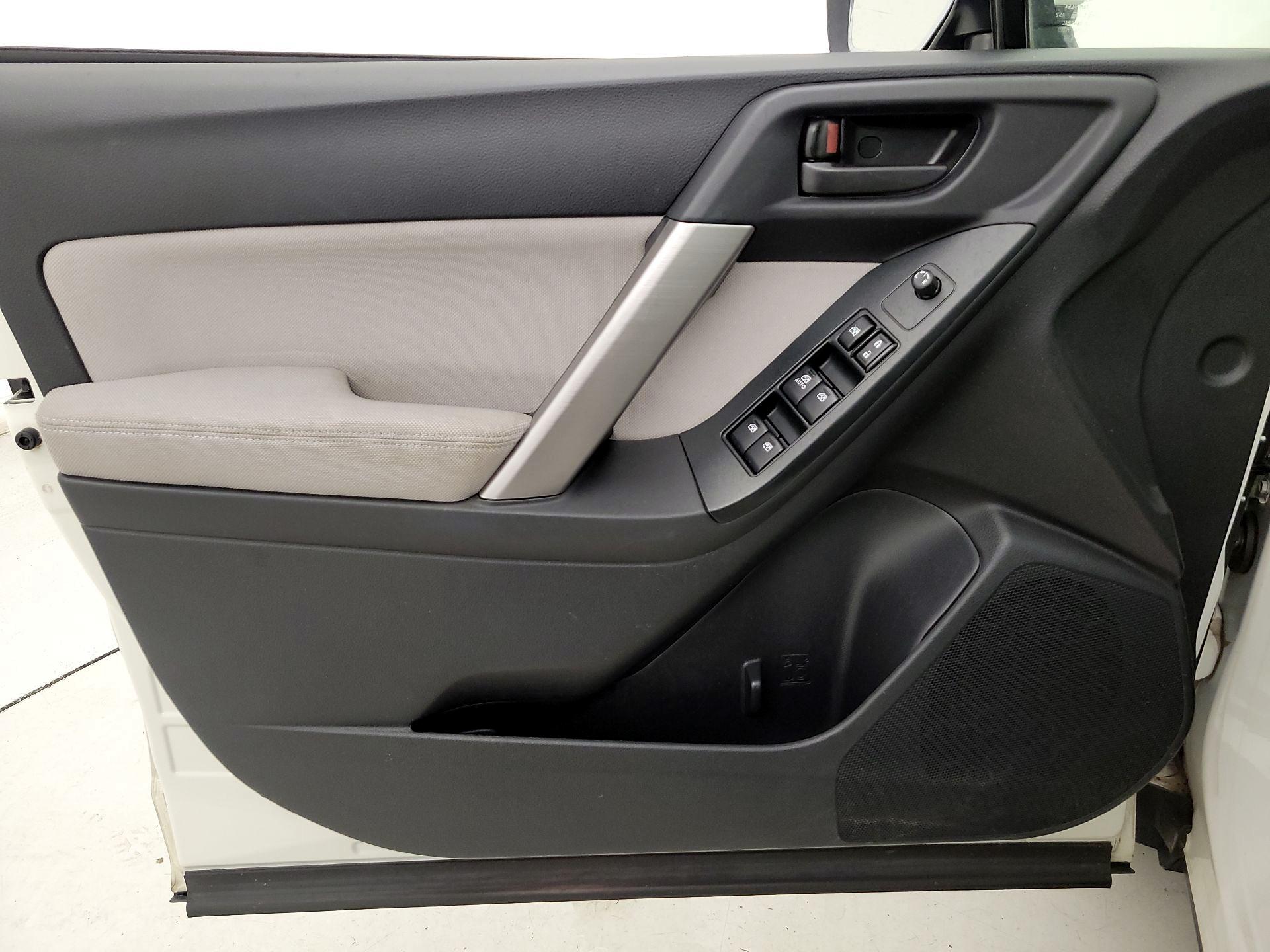 Thumbnail: 2015 Subaru Forester - 12