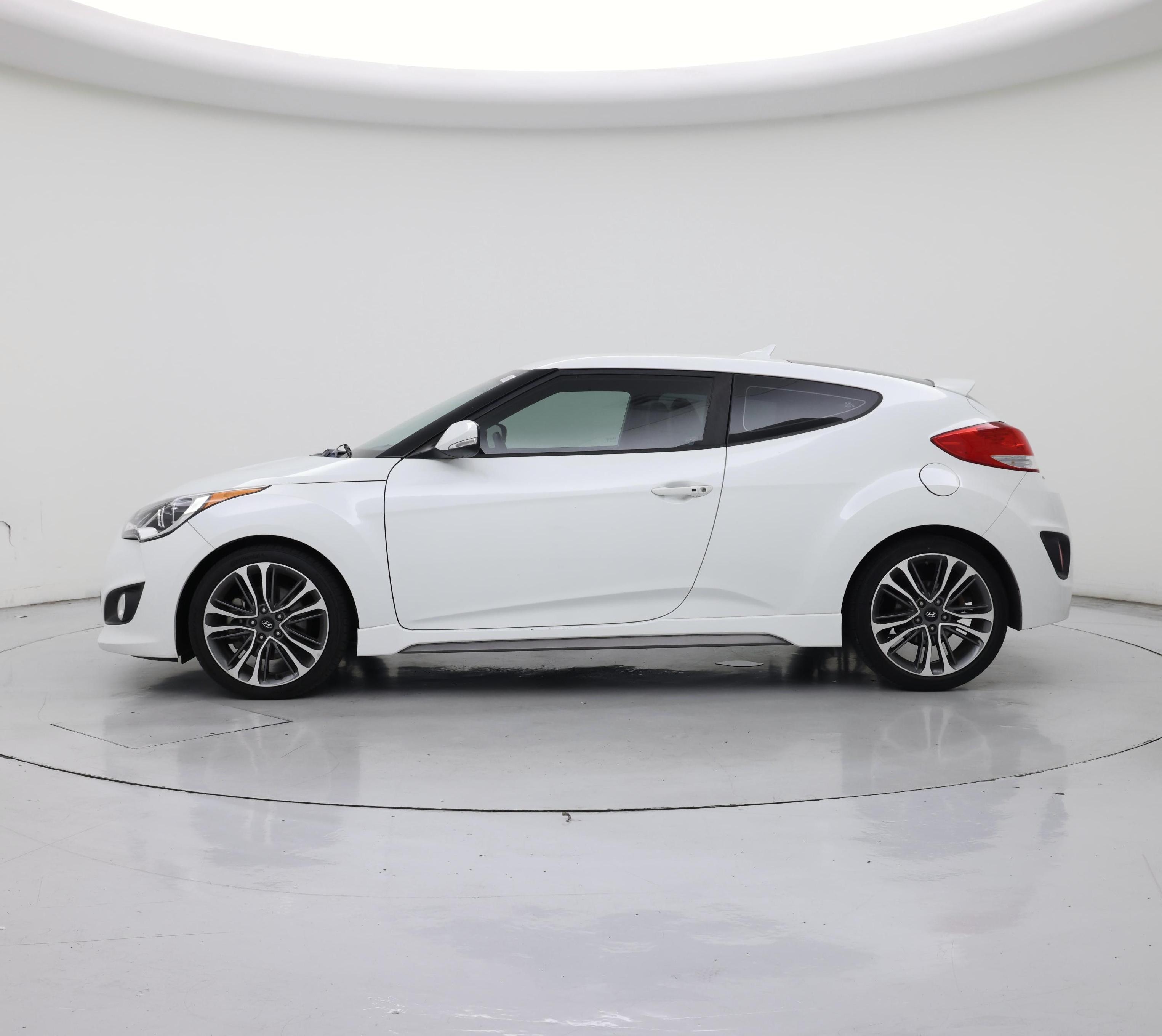Thumbnail: 2016 Hyundai Veloster - 3