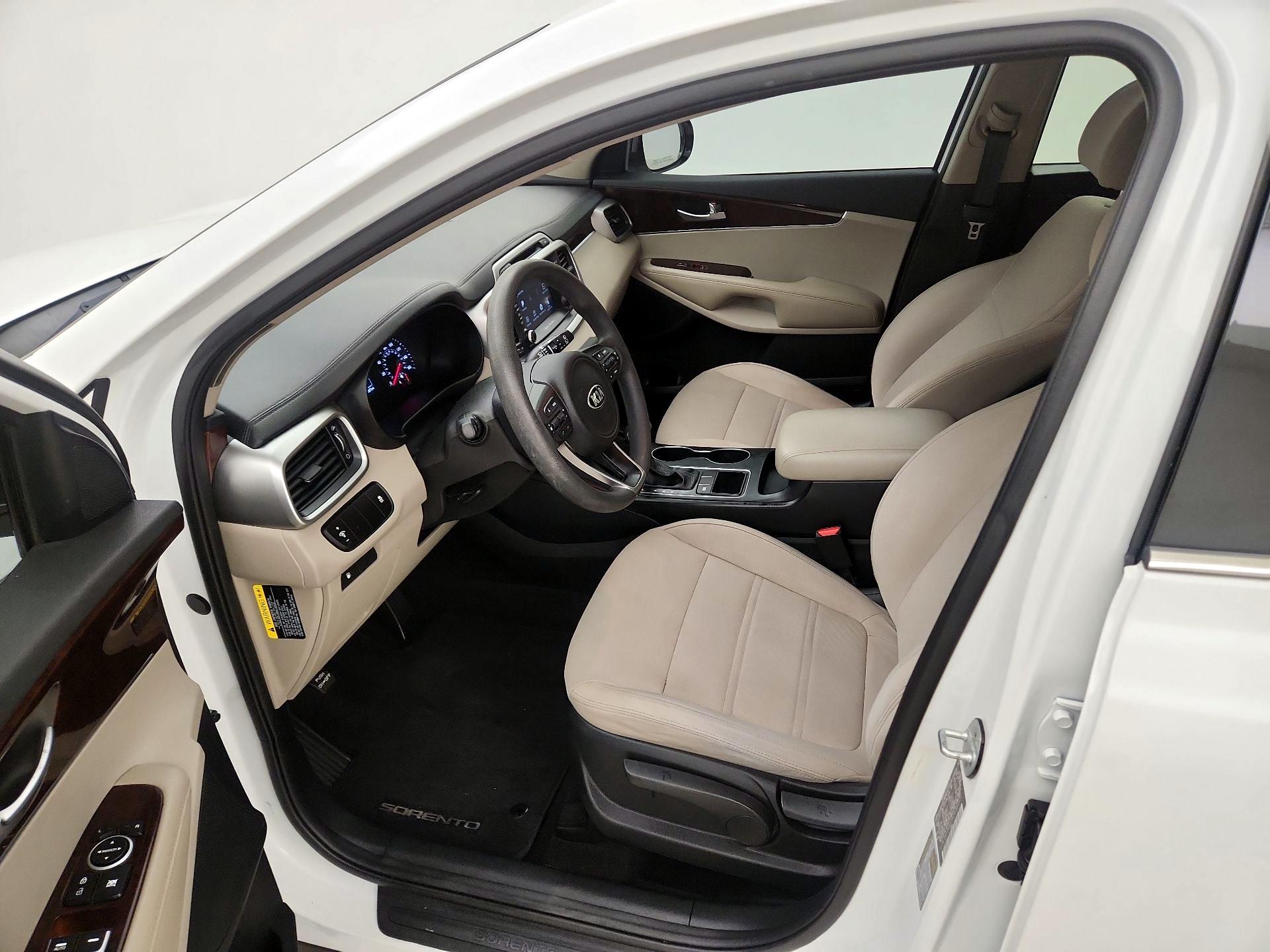 Thumbnail: 2018 Kia Sorento - 11