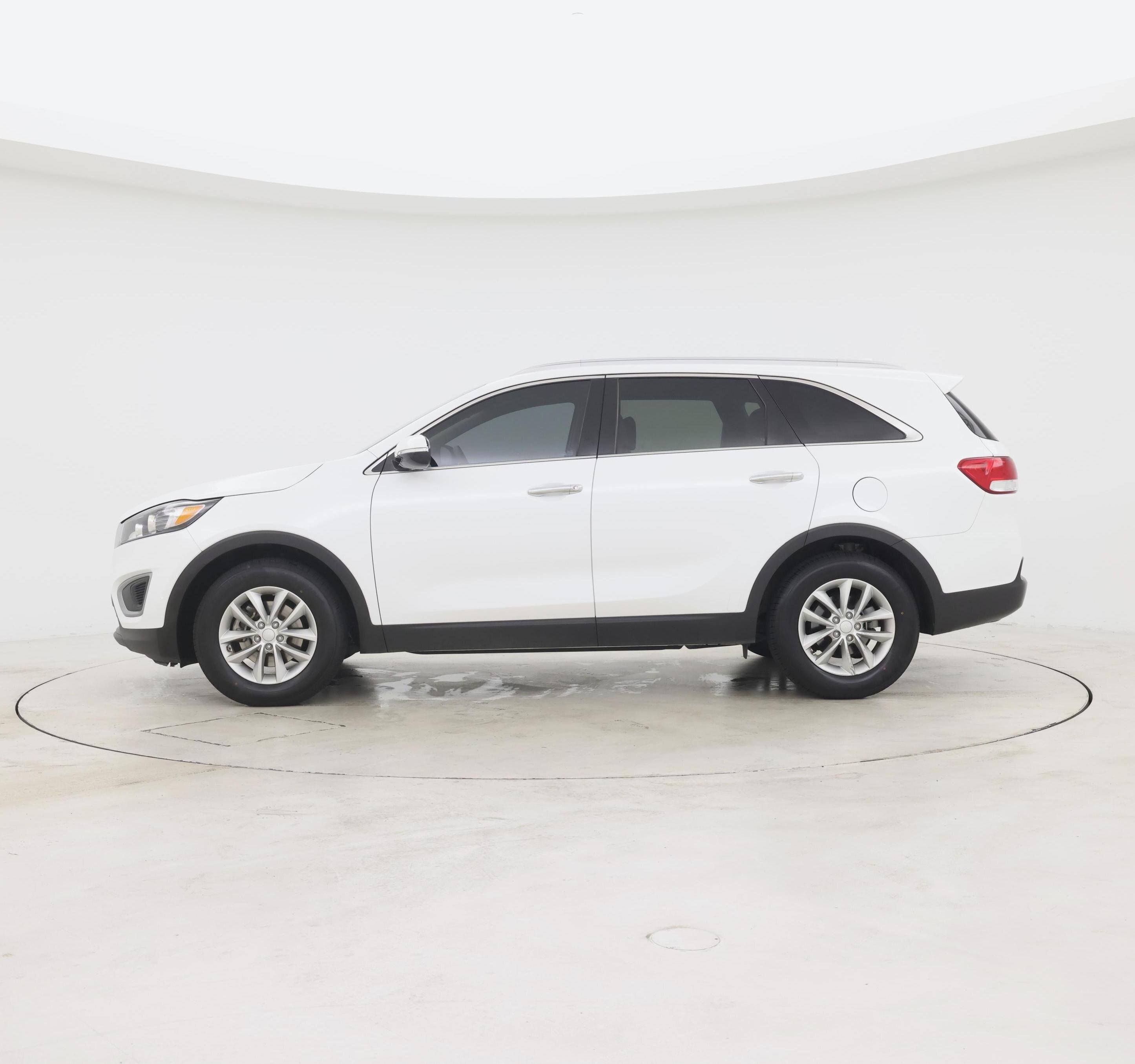 Thumbnail: 2018 Kia Sorento - 3
