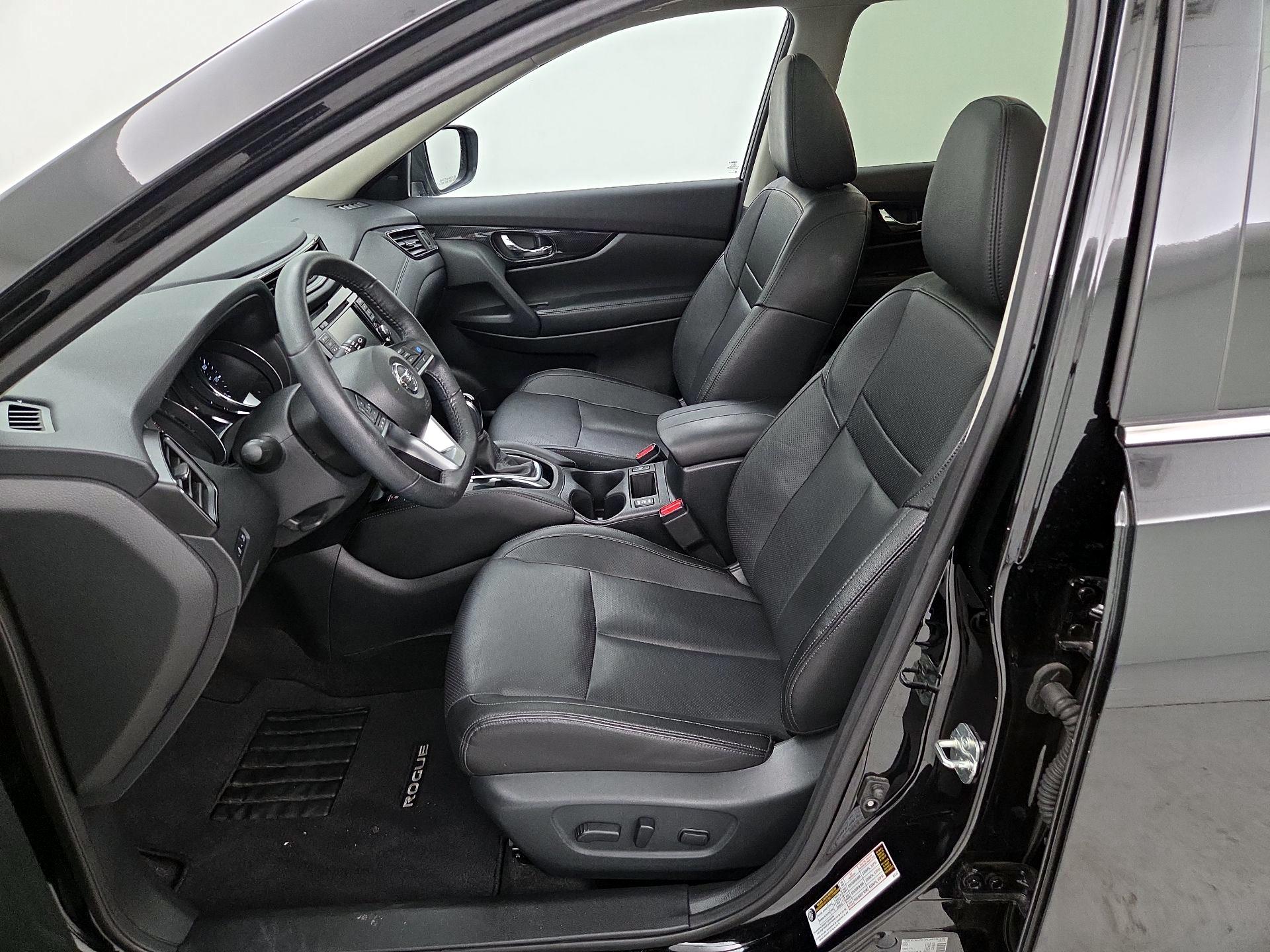 Thumbnail: 2020 Nissan Rogue - 11