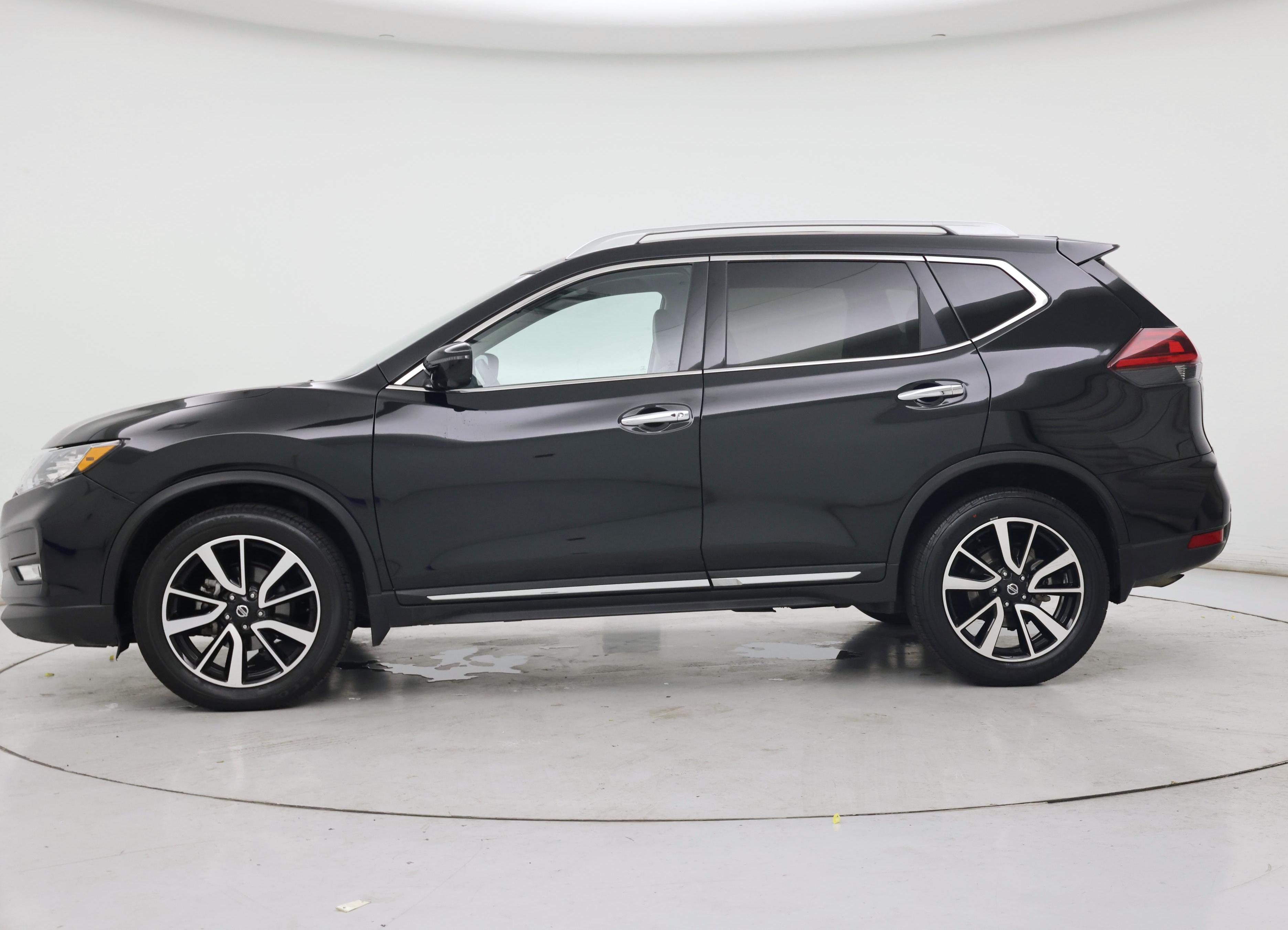 Thumbnail: 2020 Nissan Rogue - 3