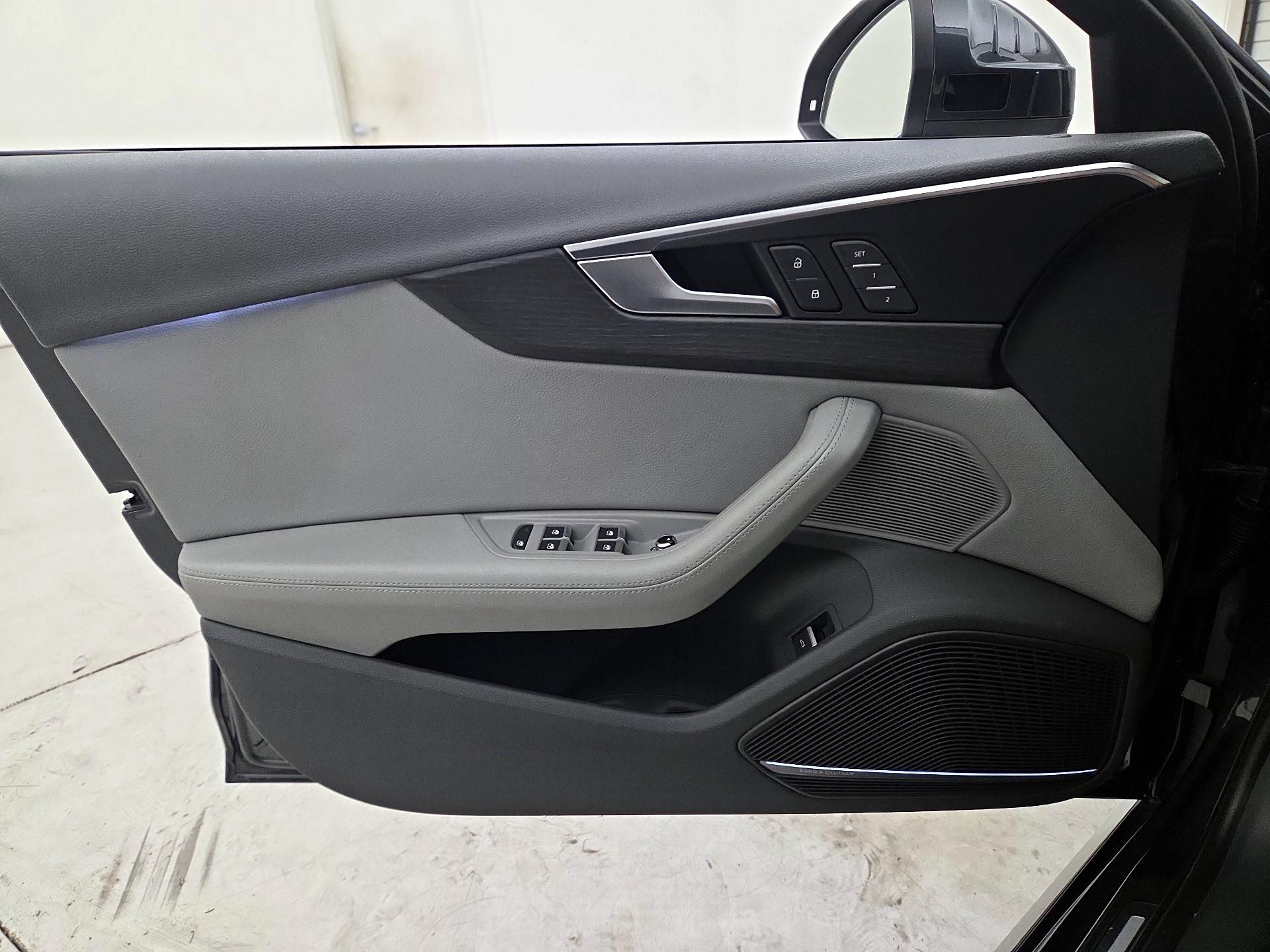 Thumbnail: 2019 Audi A4 - 12
