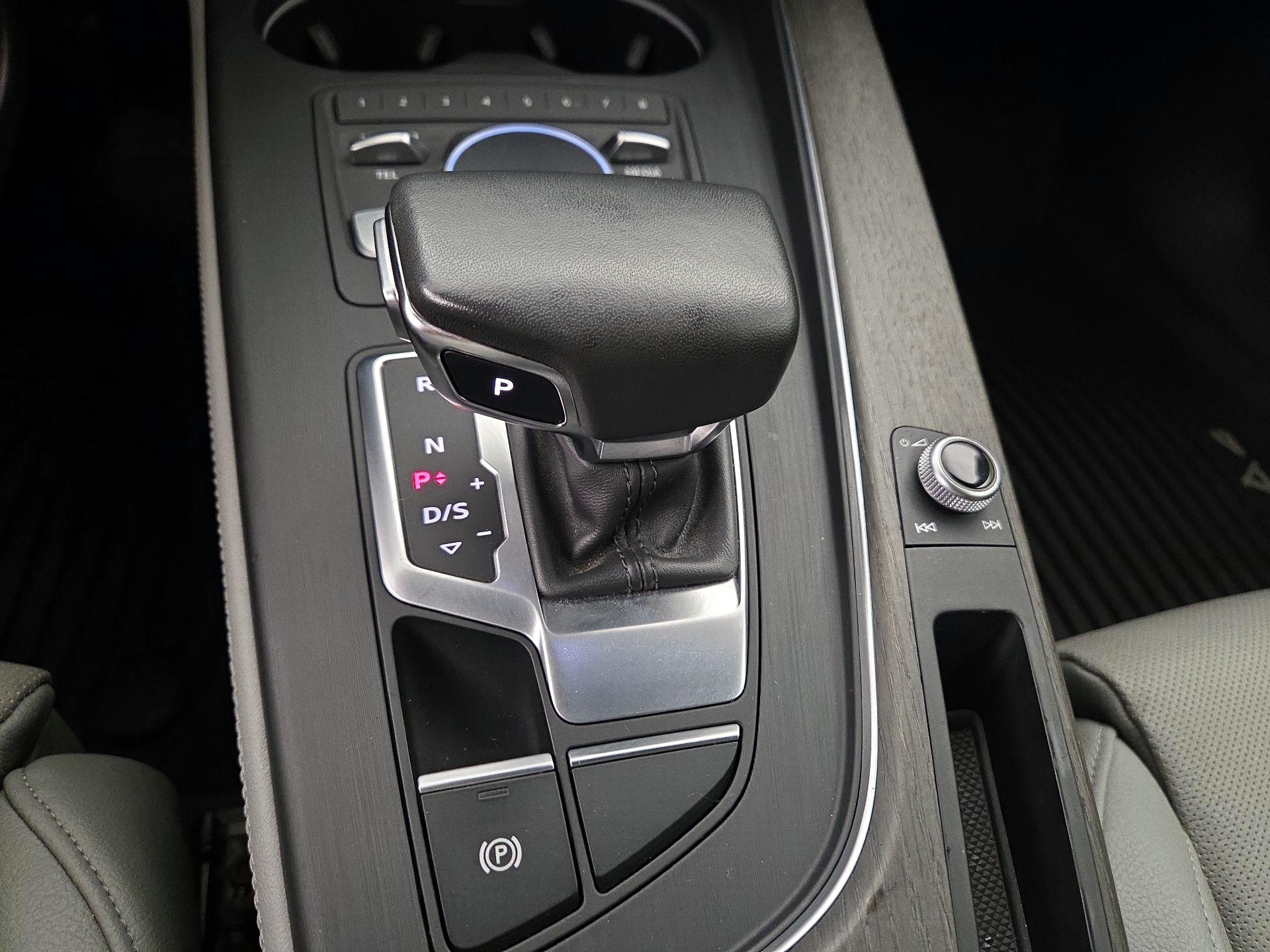 Thumbnail: 2019 Audi A4 - 17