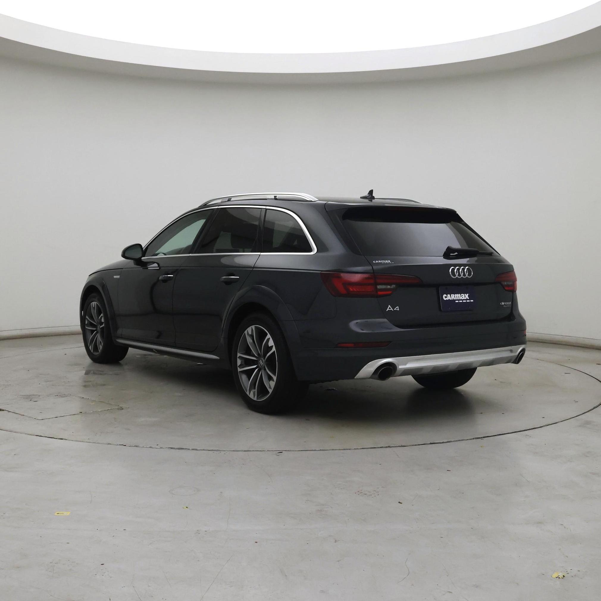 Thumbnail: 2019 Audi A4 - 2