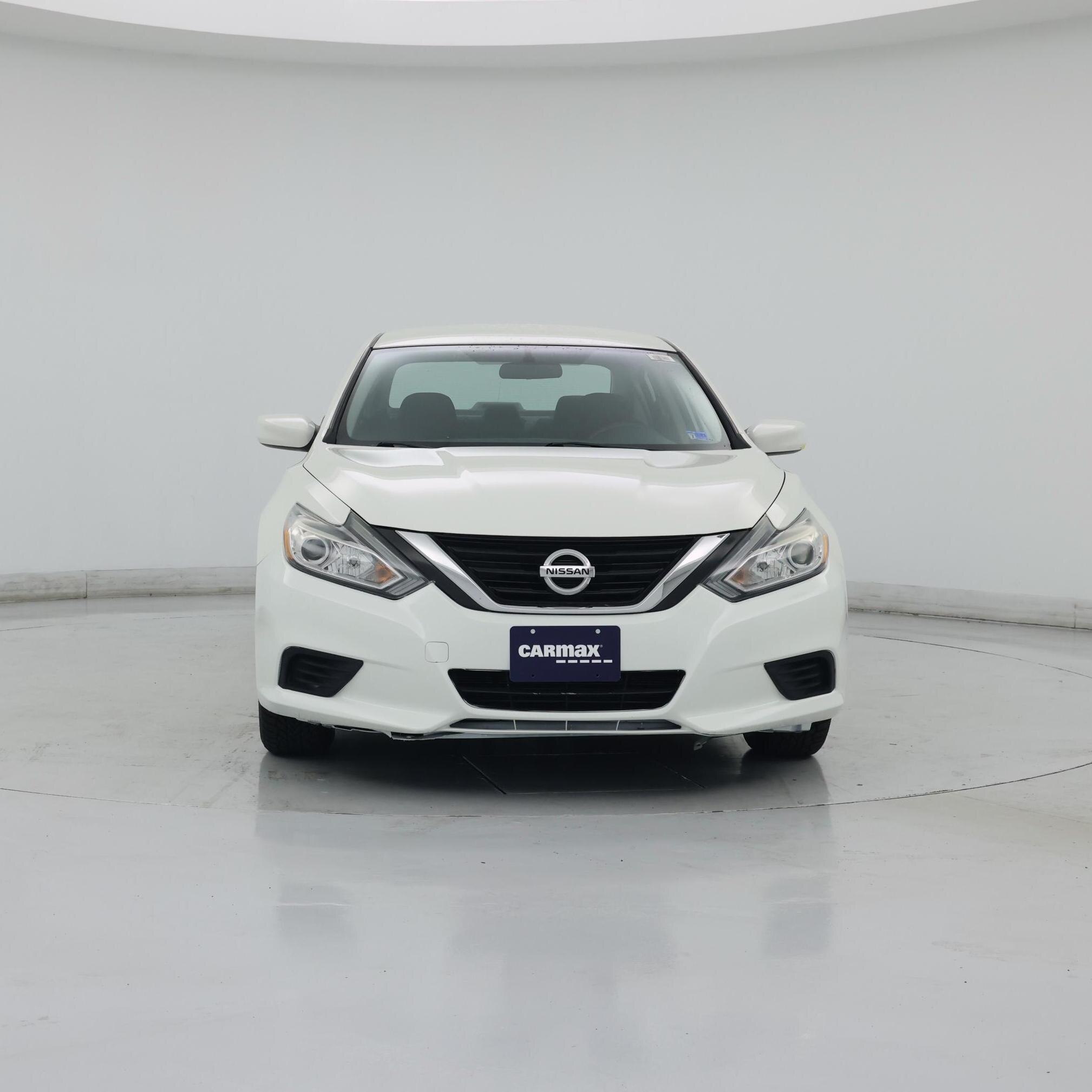 Thumbnail: 2018 Nissan Altima - 5