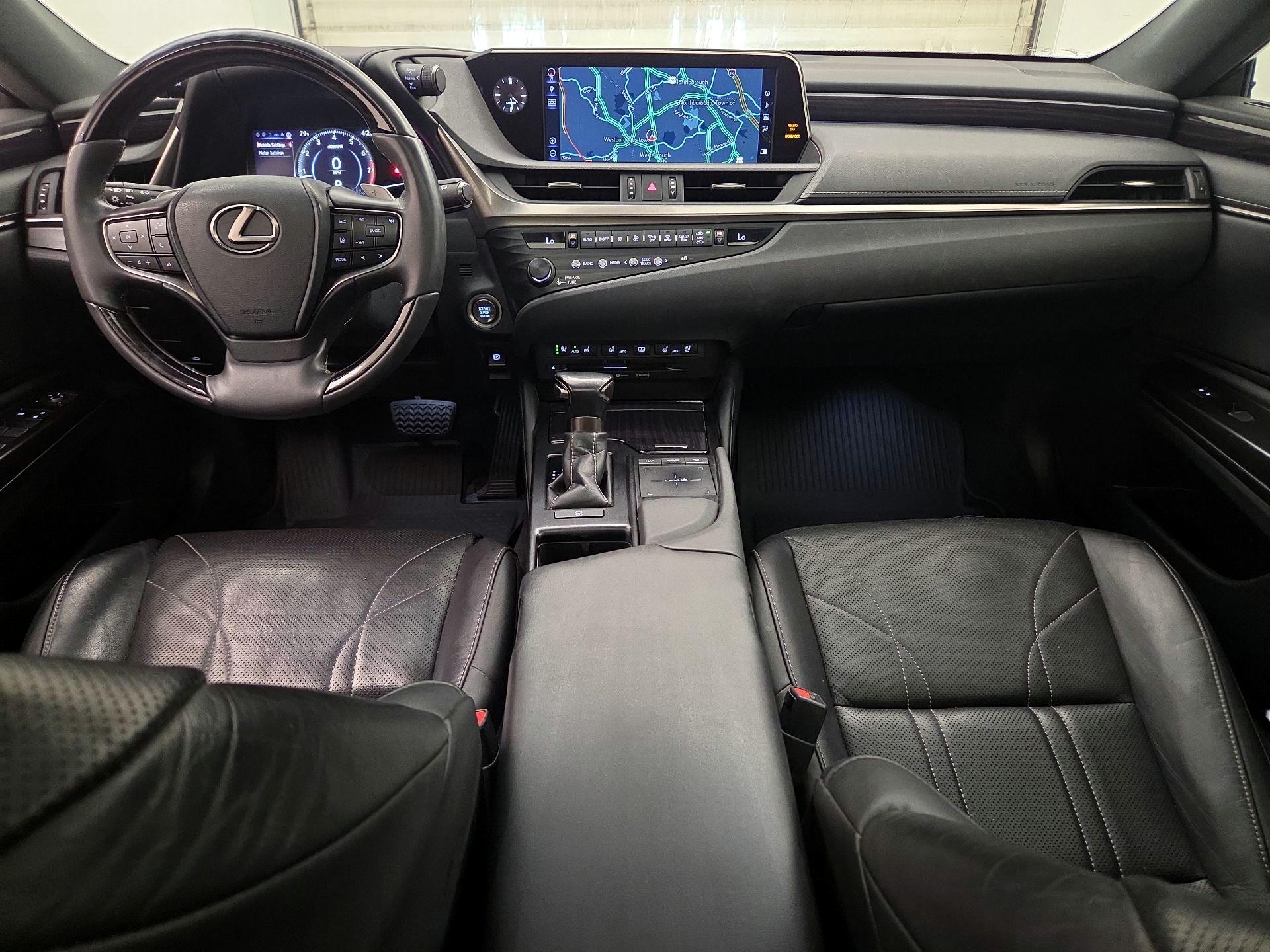 Thumbnail: 2019 Lexus ES - 9