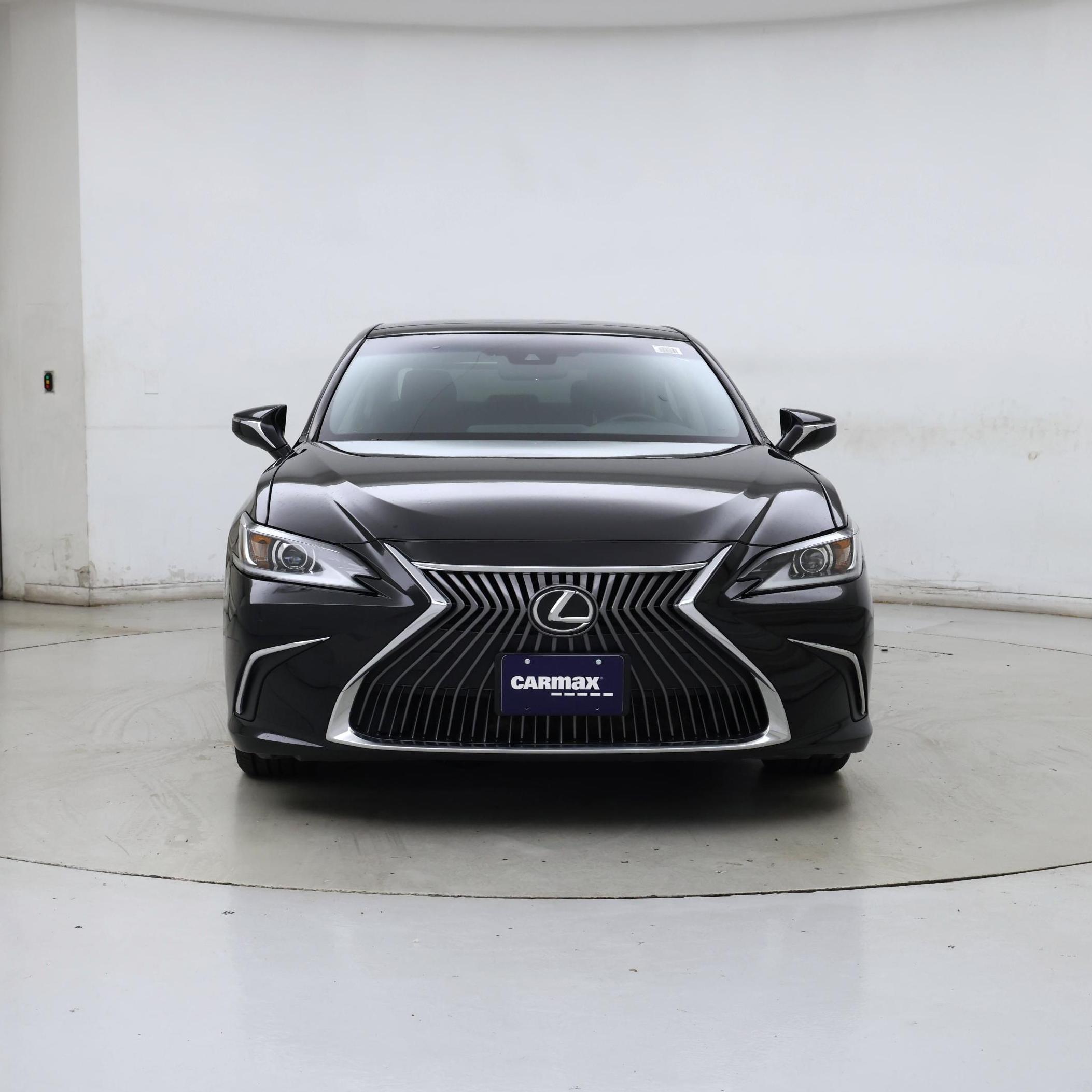 Thumbnail: 2019 Lexus ES - 5