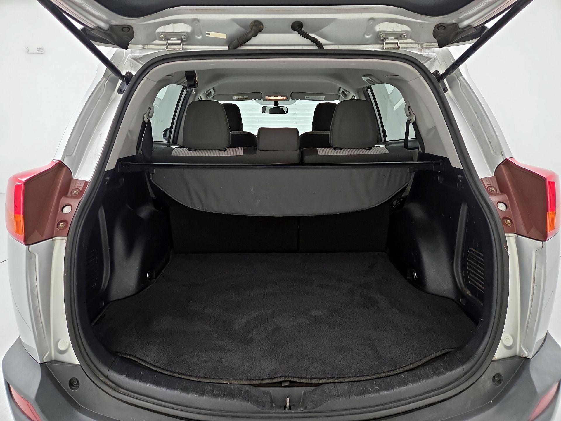 Thumbnail: 2015 Toyota RAV4 - 20