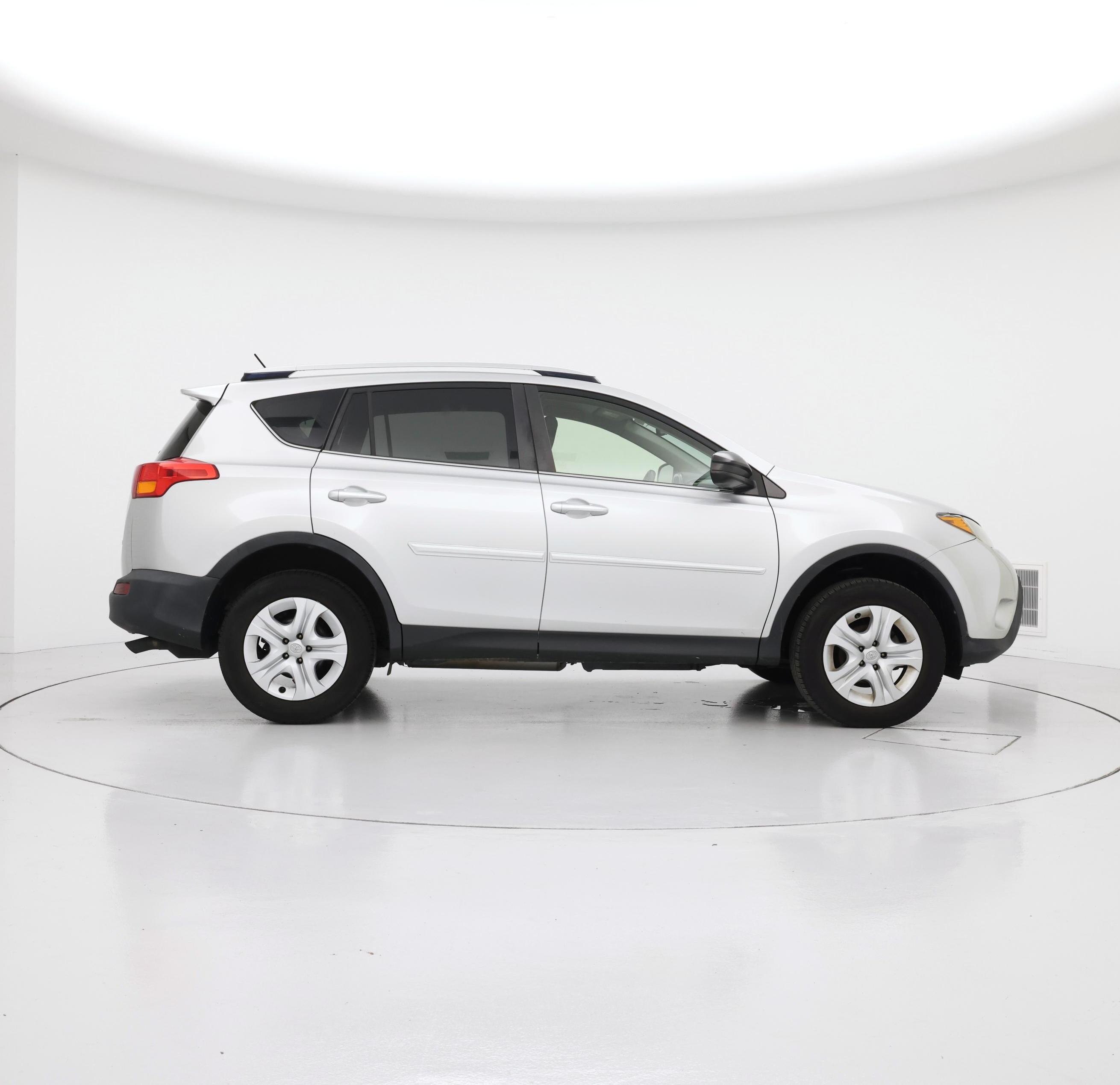 Thumbnail: 2015 Toyota RAV4 - 7