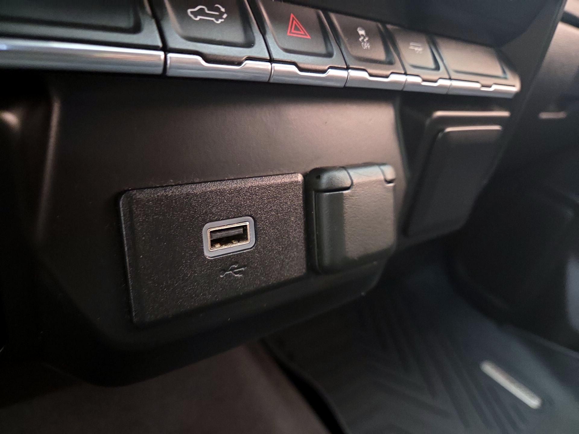 Thumbnail: 2019 Chevrolet Silverado 1500 - 18