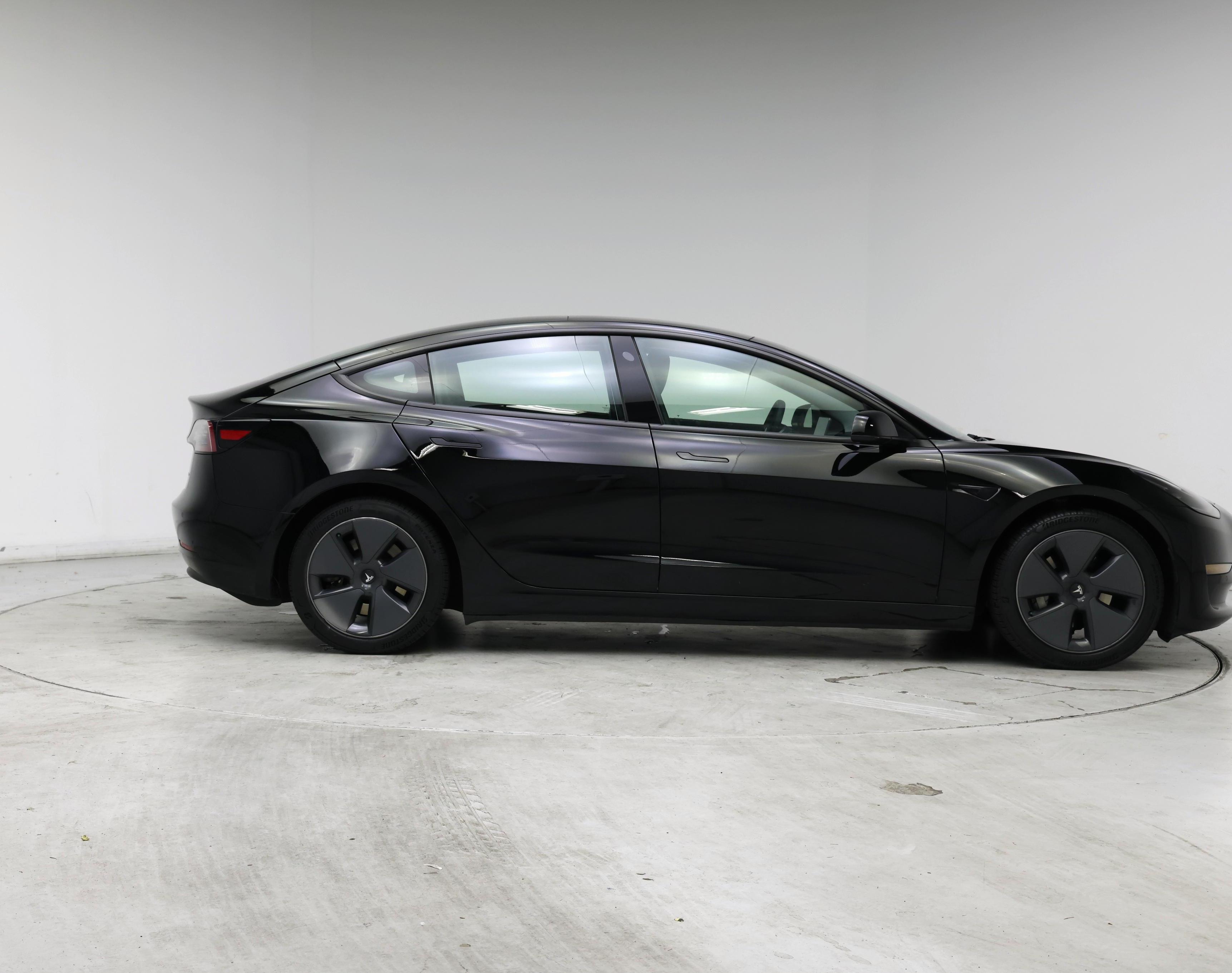 Thumbnail: 2021 Tesla Model 3 - 7
