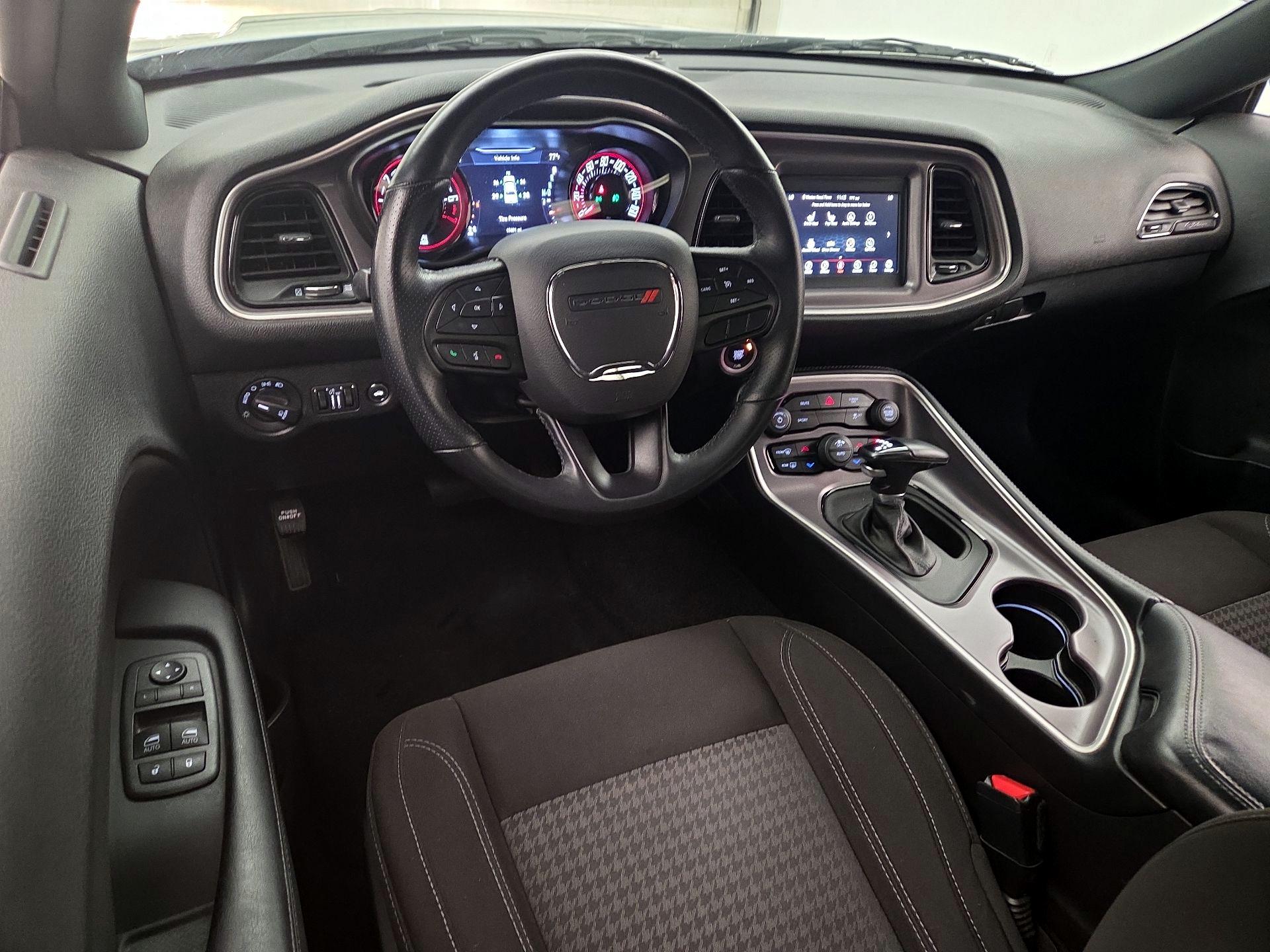 Thumbnail: 2022 Dodge Challenger - 9