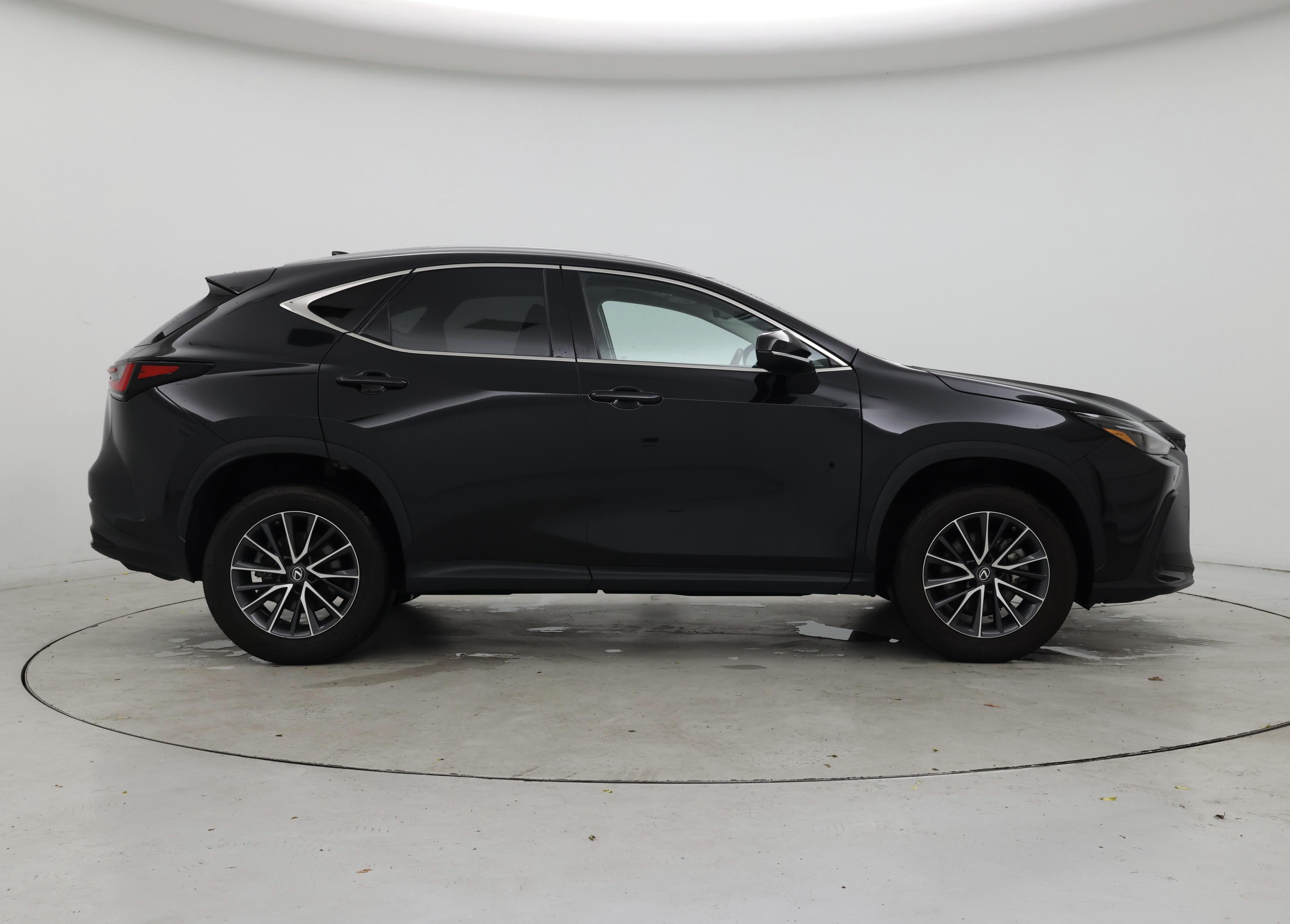 Thumbnail: 2022 Lexus NX - 7