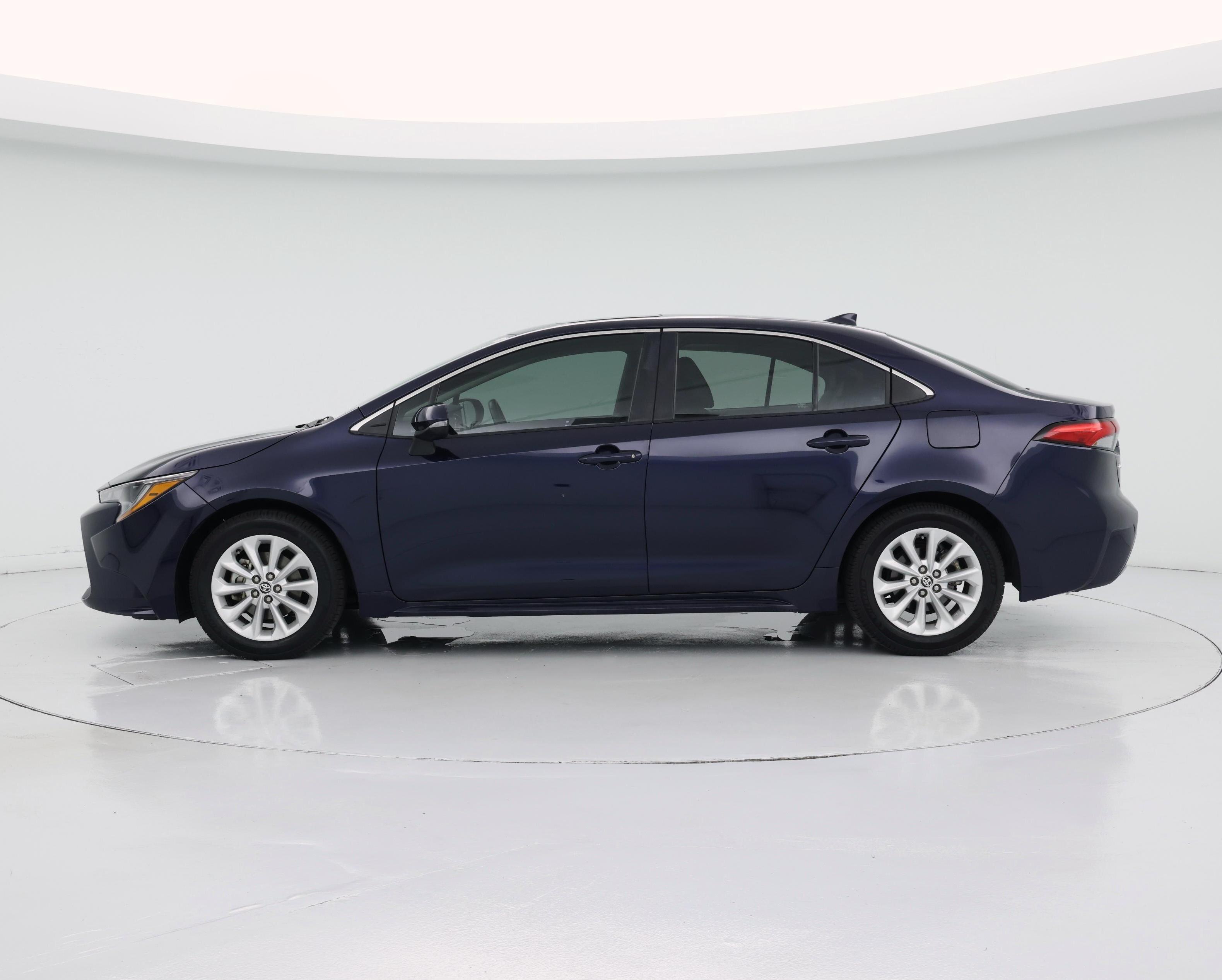 Thumbnail: 2022 Toyota Corolla - 3