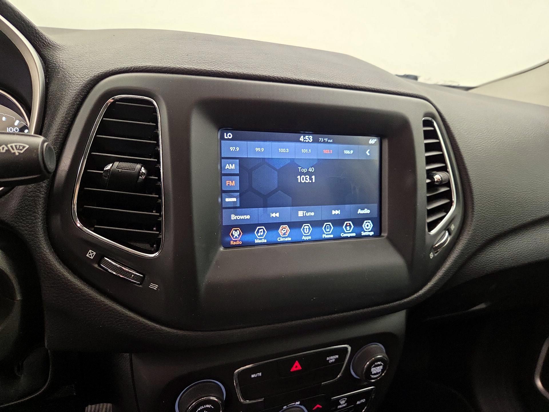 Thumbnail: 2020 Jeep Compass - 15