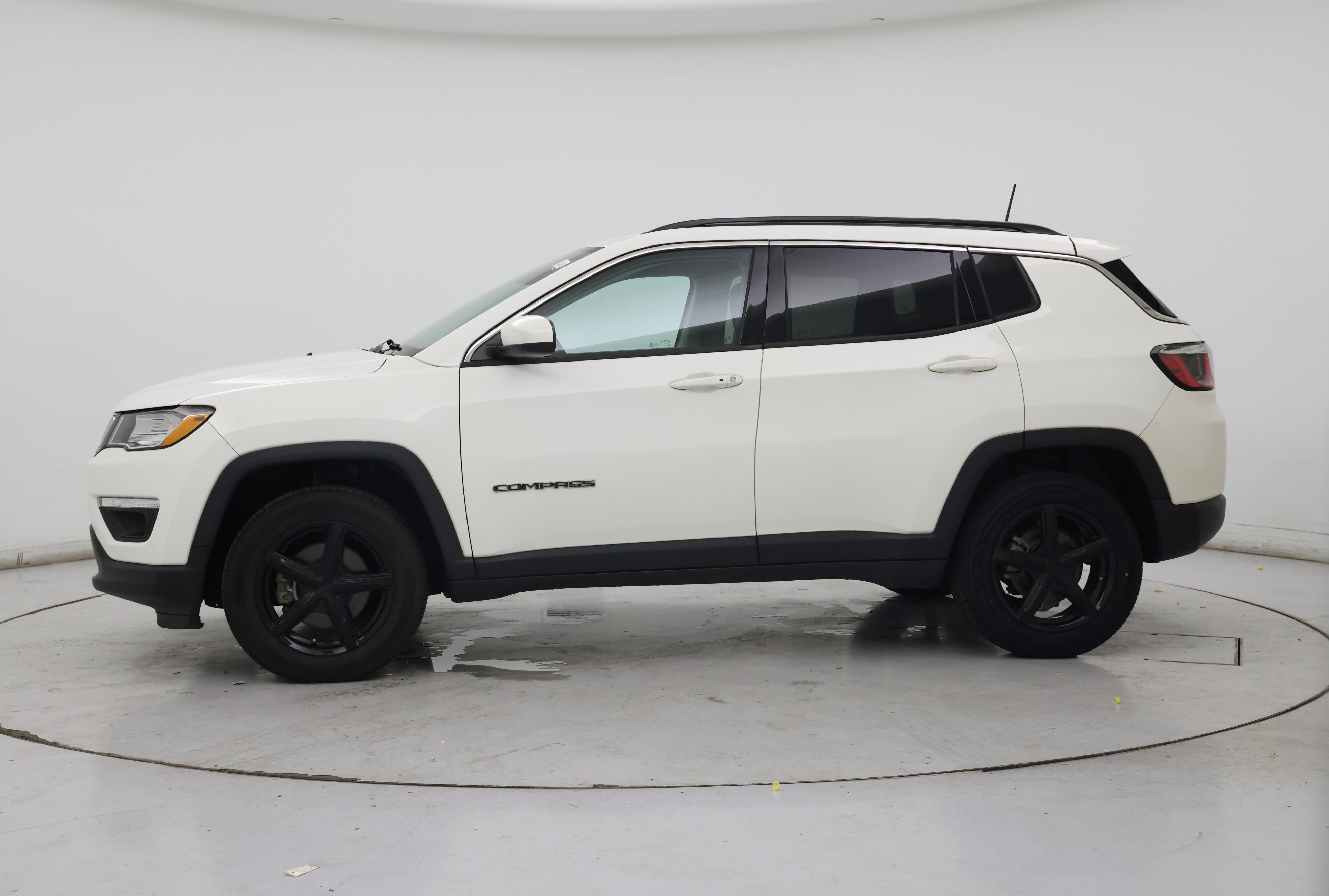 Thumbnail: 2020 Jeep Compass - 3