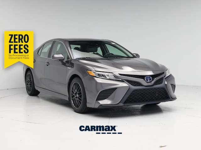 Gray 2020 Toyota Camry Hybrid Sedan Front-Wheel Drive Automatic
