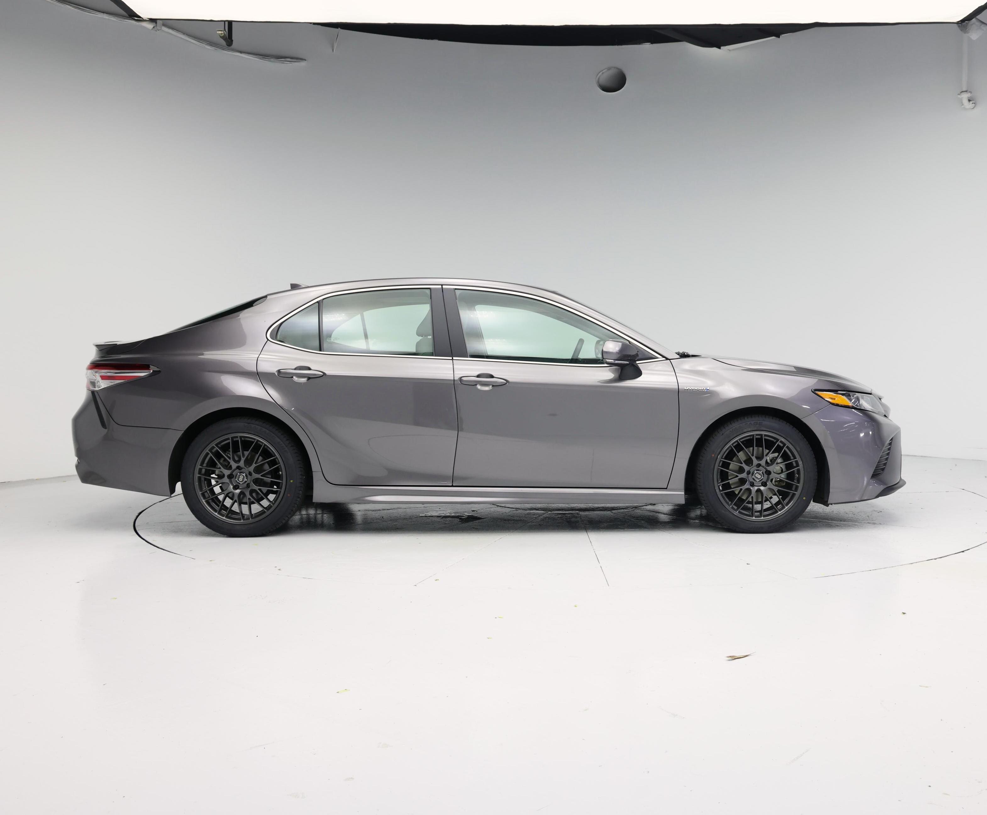Thumbnail: 2020 Toyota Camry - 7