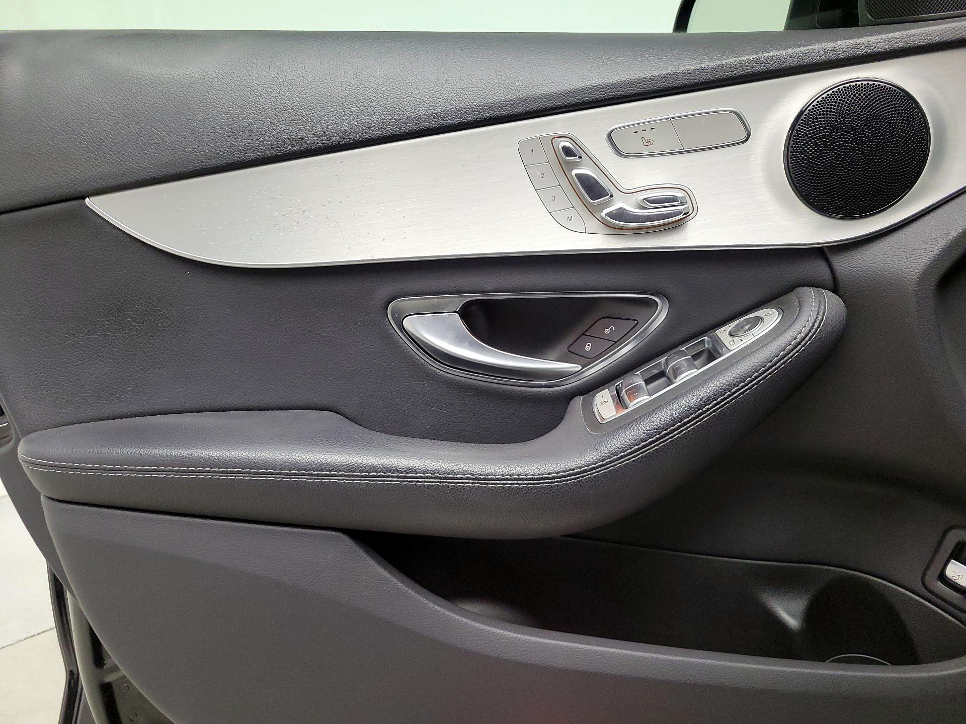 Thumbnail: 2019 Mercedes-Benz C-Class - 12