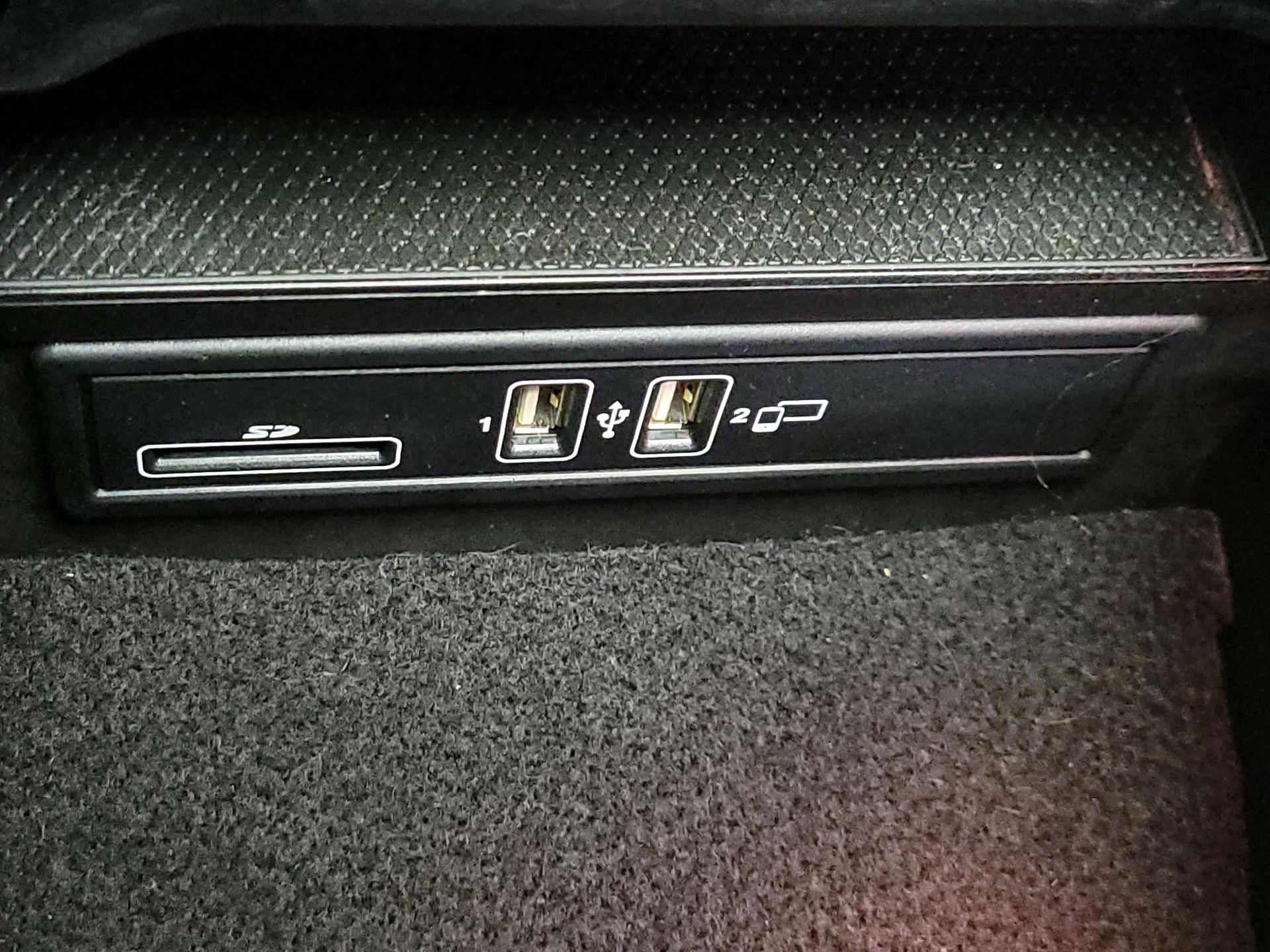 Thumbnail: 2019 Mercedes-Benz C-Class - 18