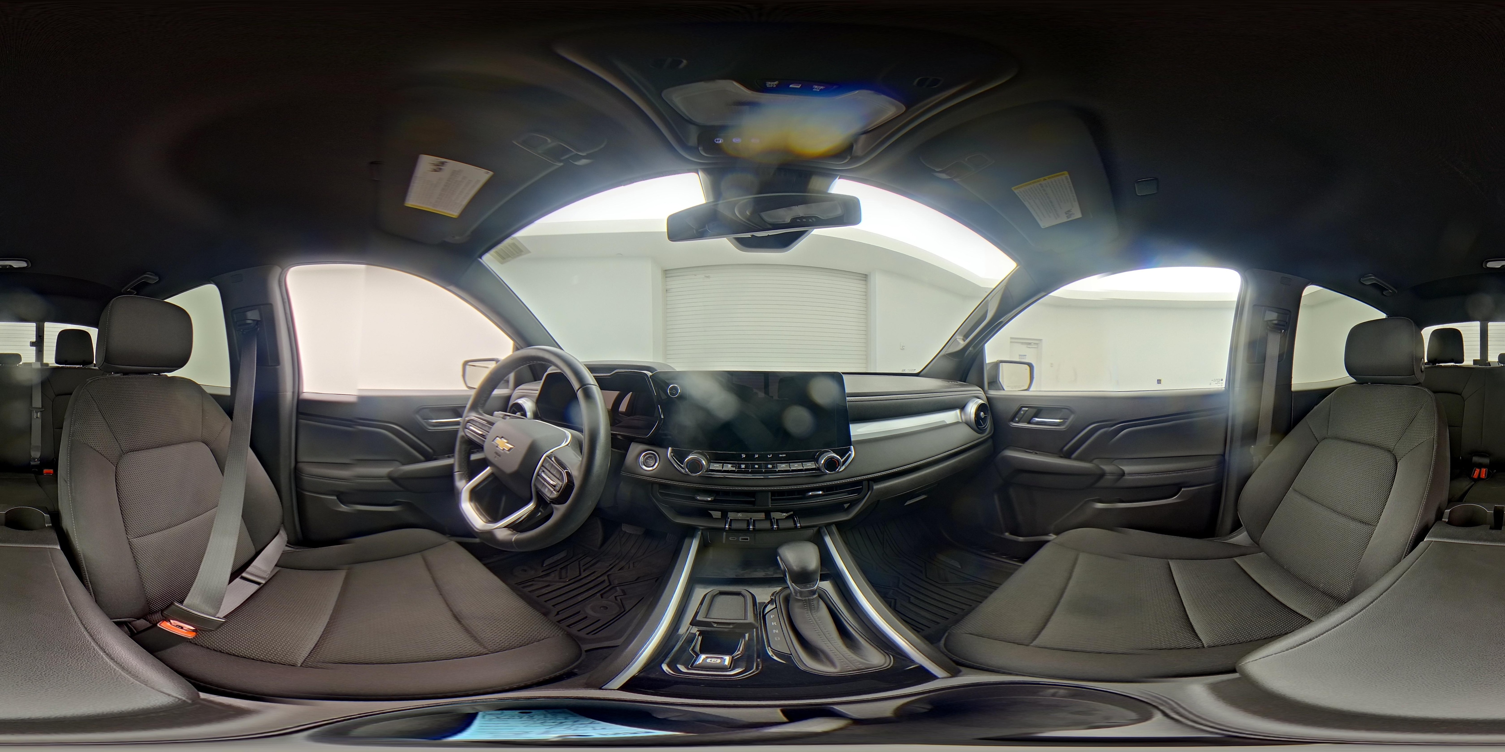 2023 Chevrolet Colorado LT - Photo 22