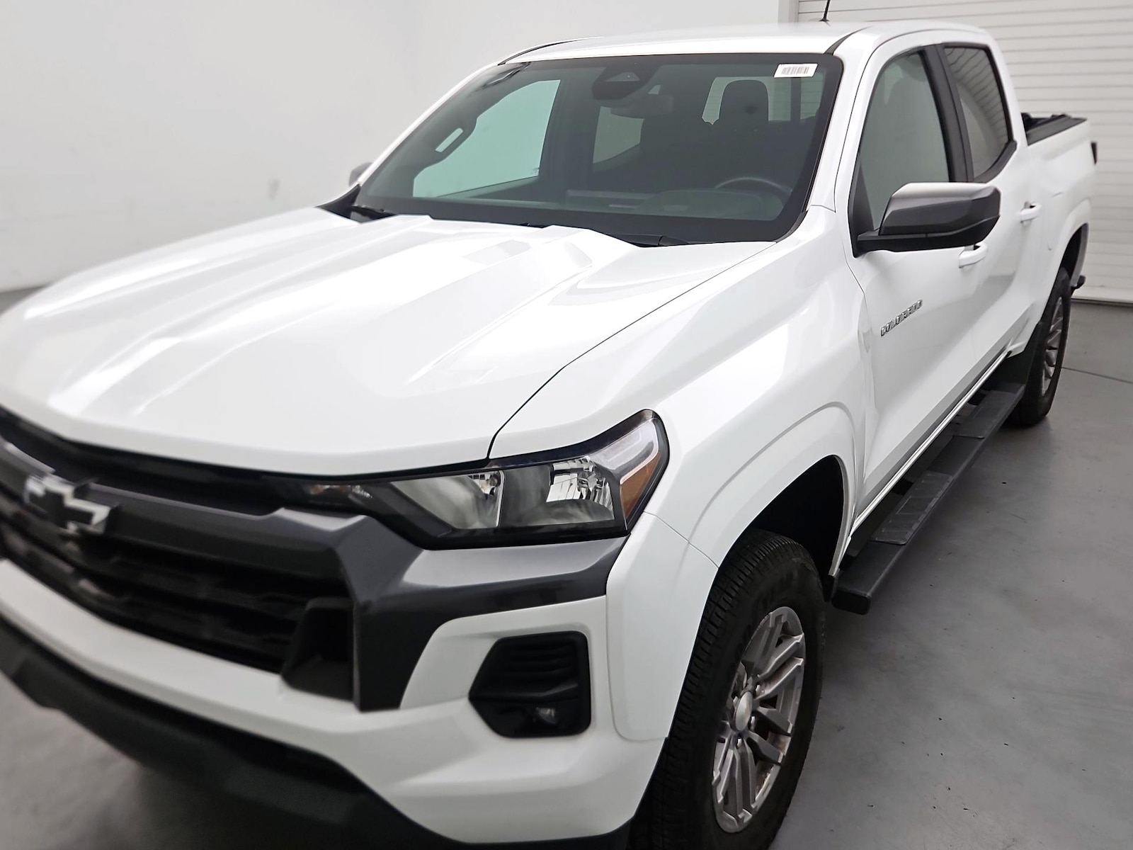 2023 Chevrolet Colorado LT - Photo 3