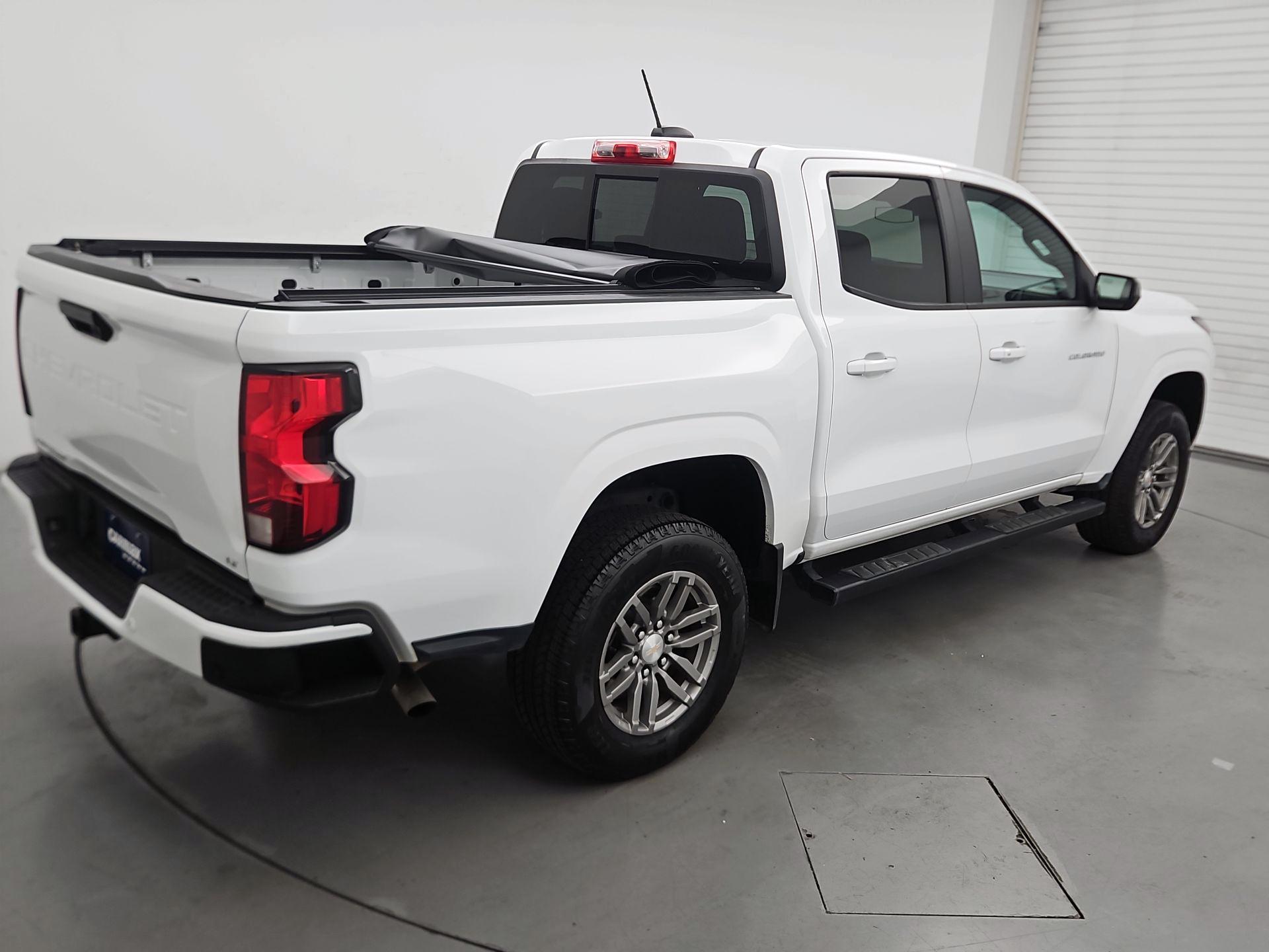 Thumbnail: 2023 Chevrolet Colorado - 5