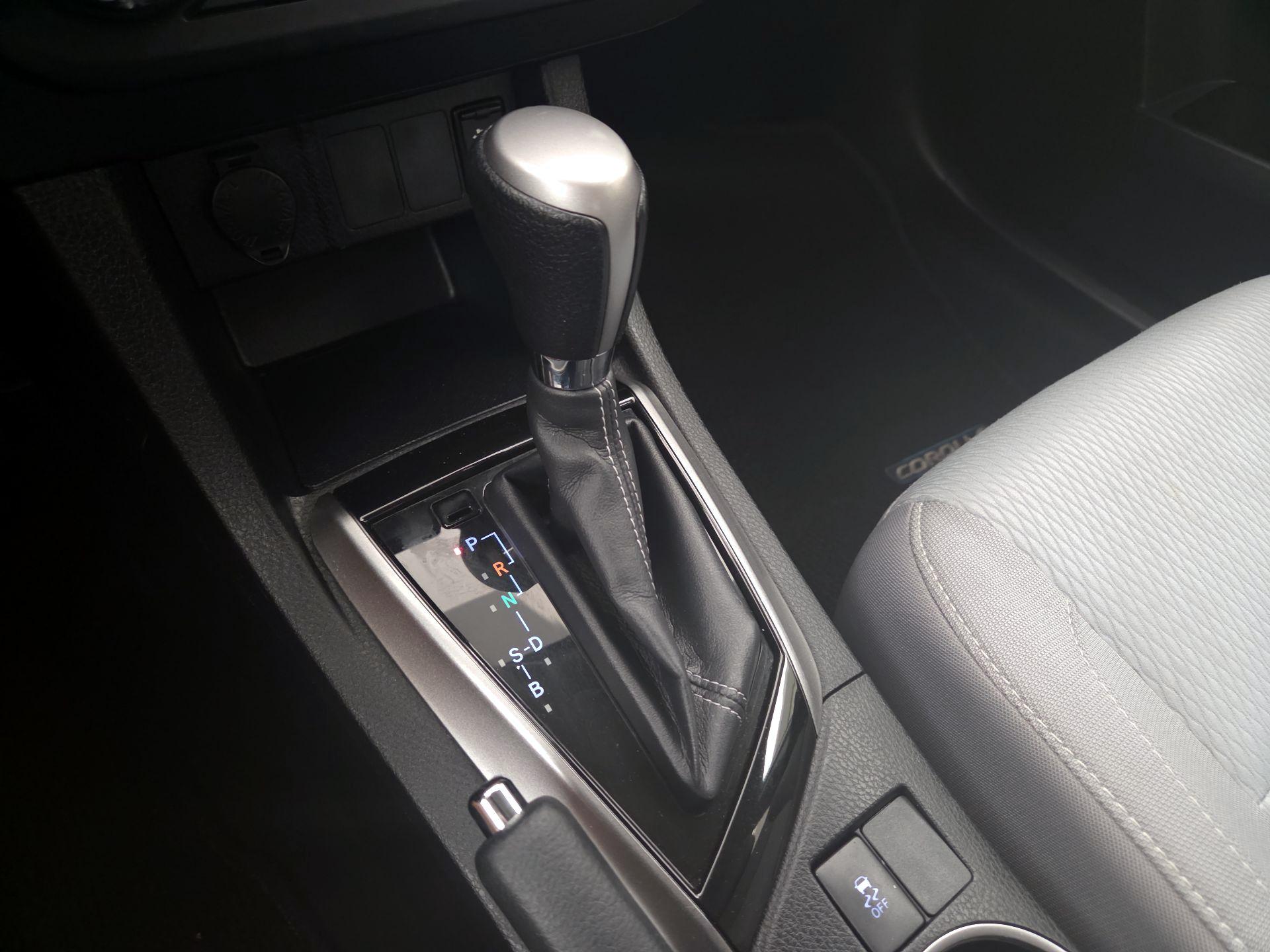 Thumbnail: 2016 Toyota Corolla - 17