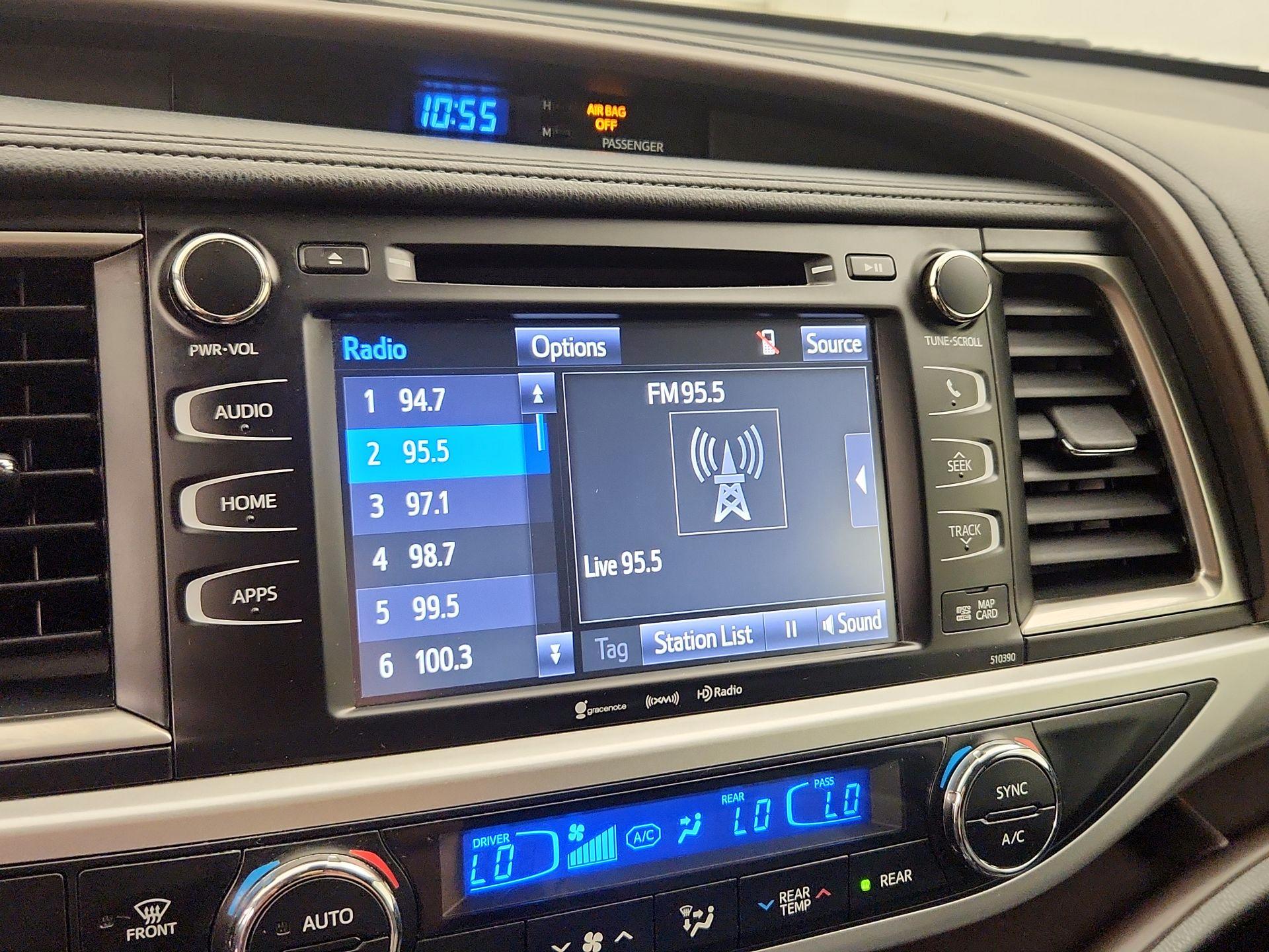 Thumbnail: 2019 Toyota Highlander - 16