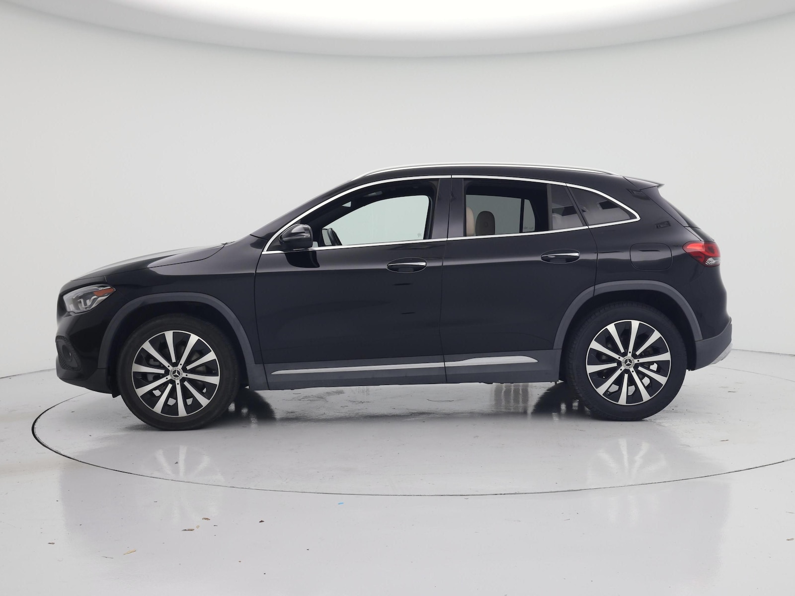 2021 Mercedes-Benz GLA GLA250 - Photo 4