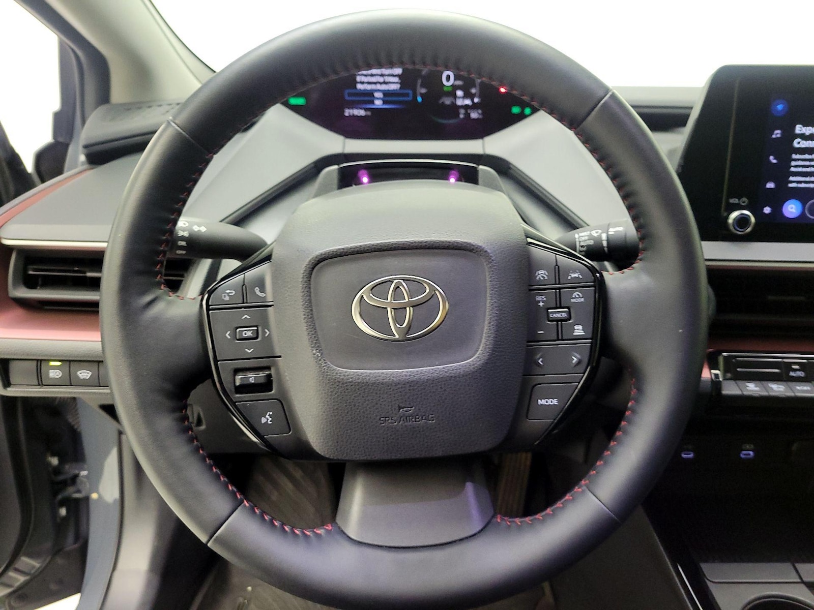 2024 Toyota Prius Prime SE - Photo 11