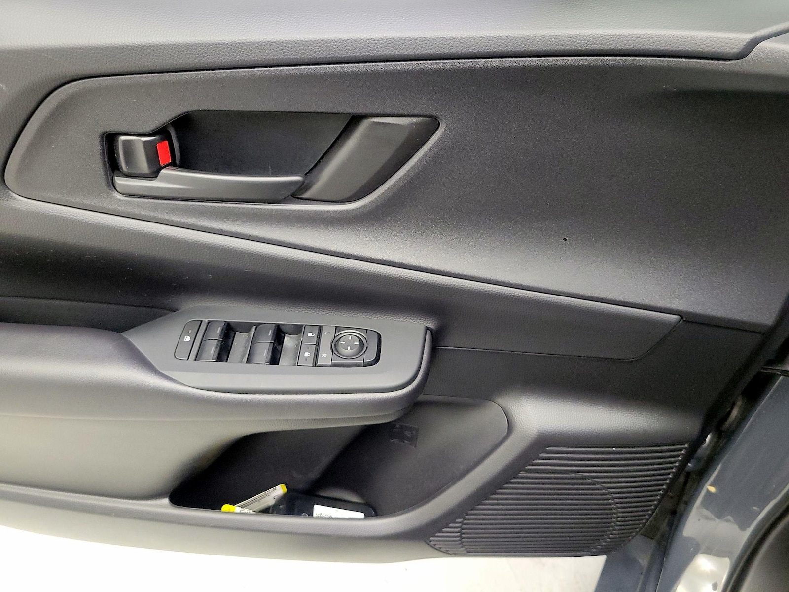 2024 Toyota Prius Prime SE - Photo 13