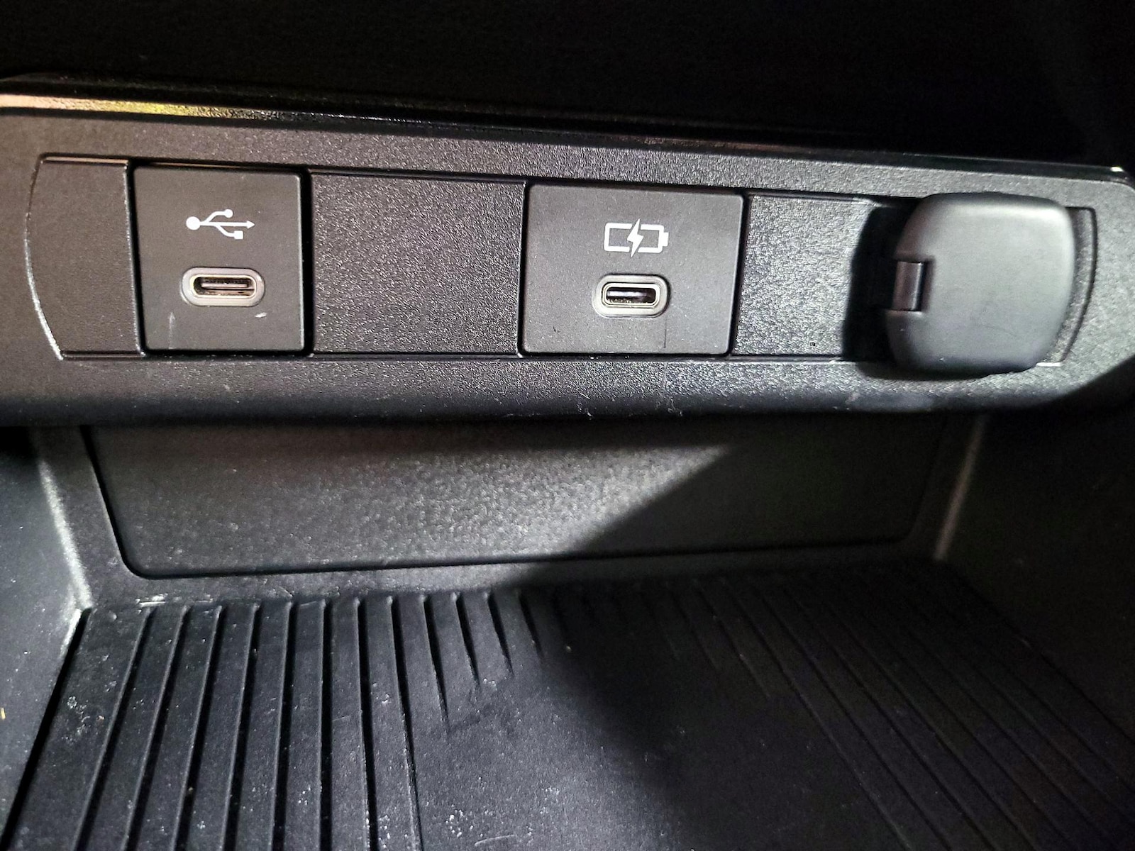 2024 Toyota Prius Prime SE - Photo 20