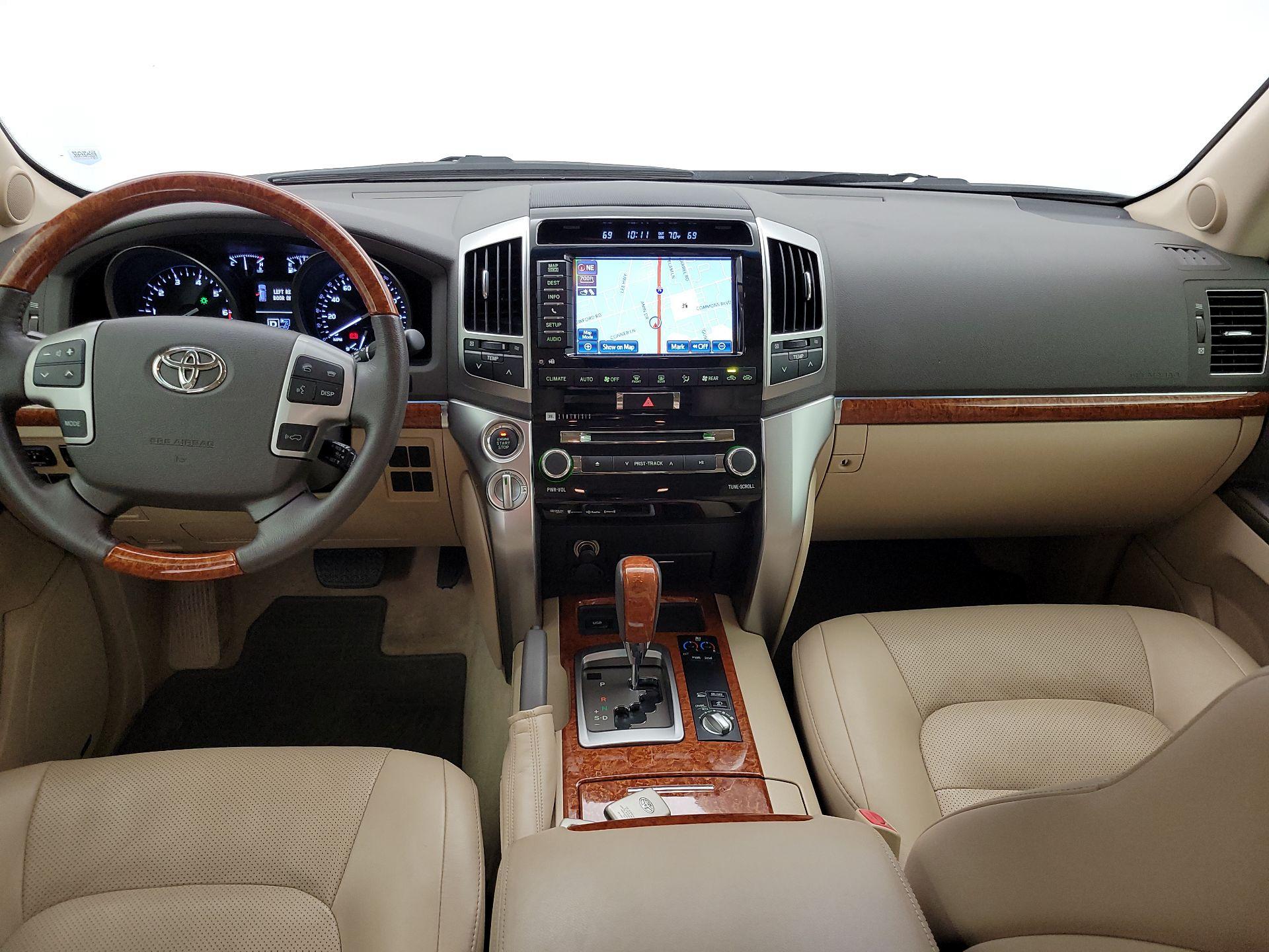 Thumbnail: 2015 Toyota Land Cruiser - 9