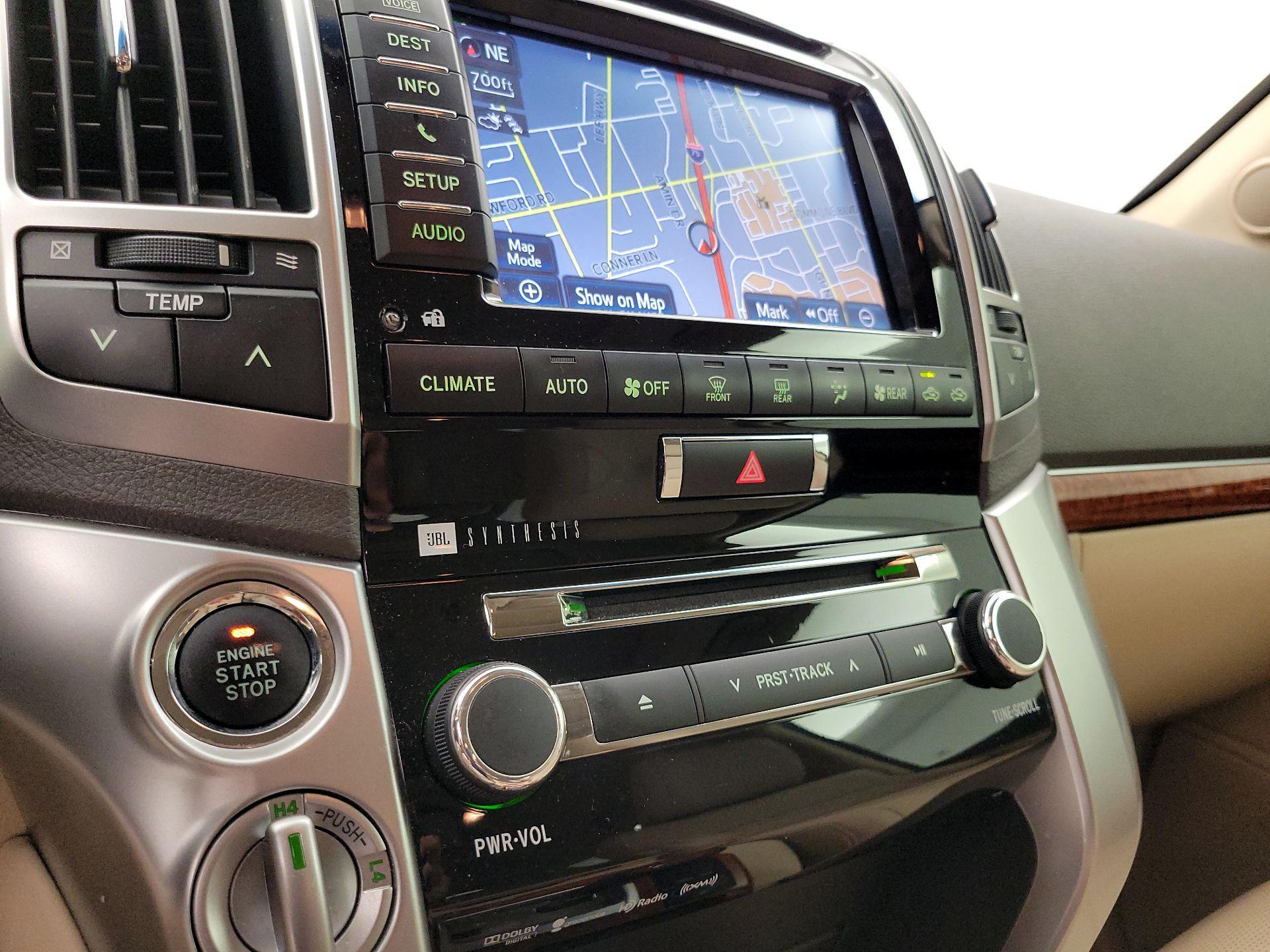Thumbnail: 2015 Toyota Land Cruiser - 17