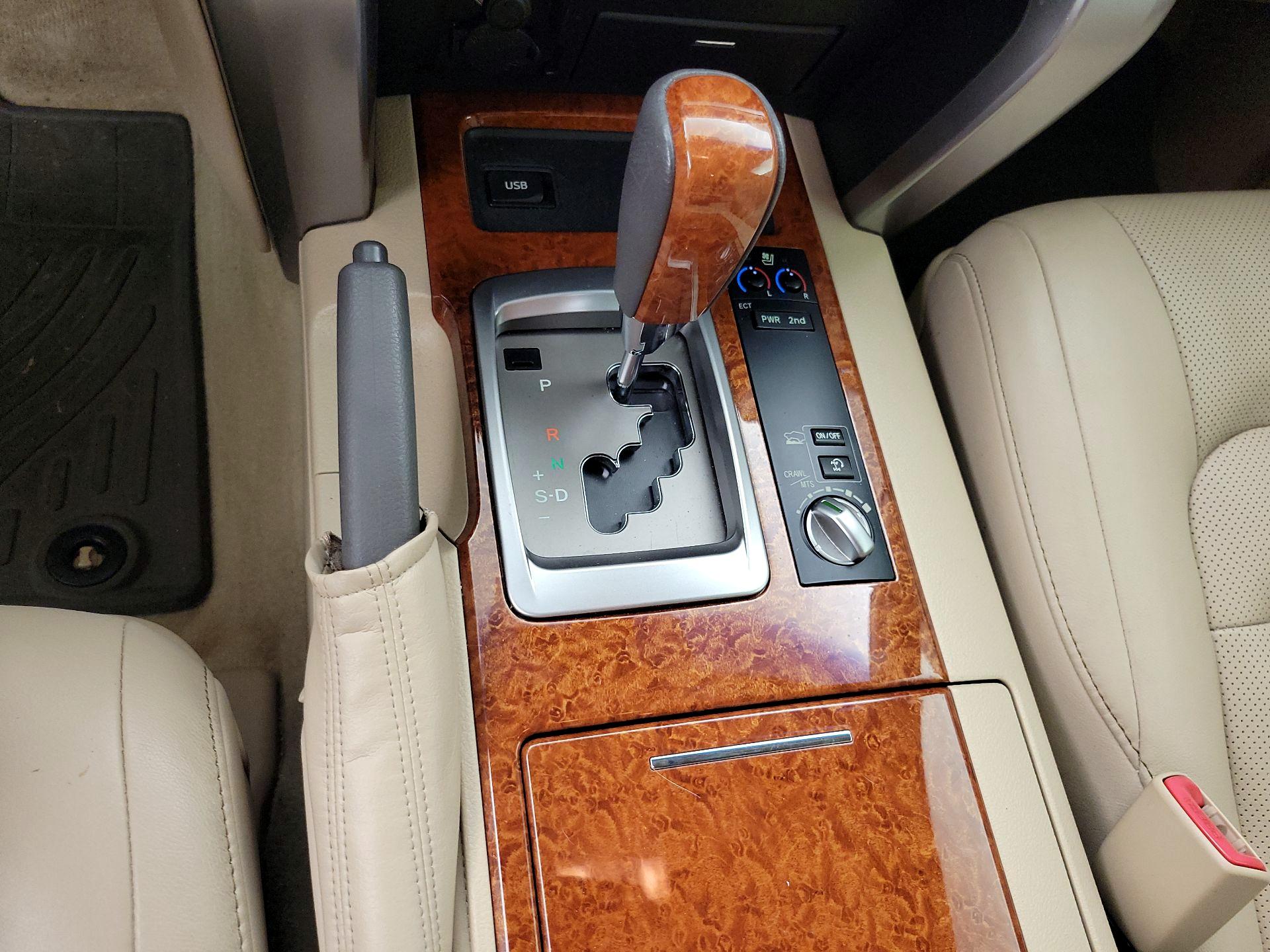Thumbnail: 2015 Toyota Land Cruiser - 18