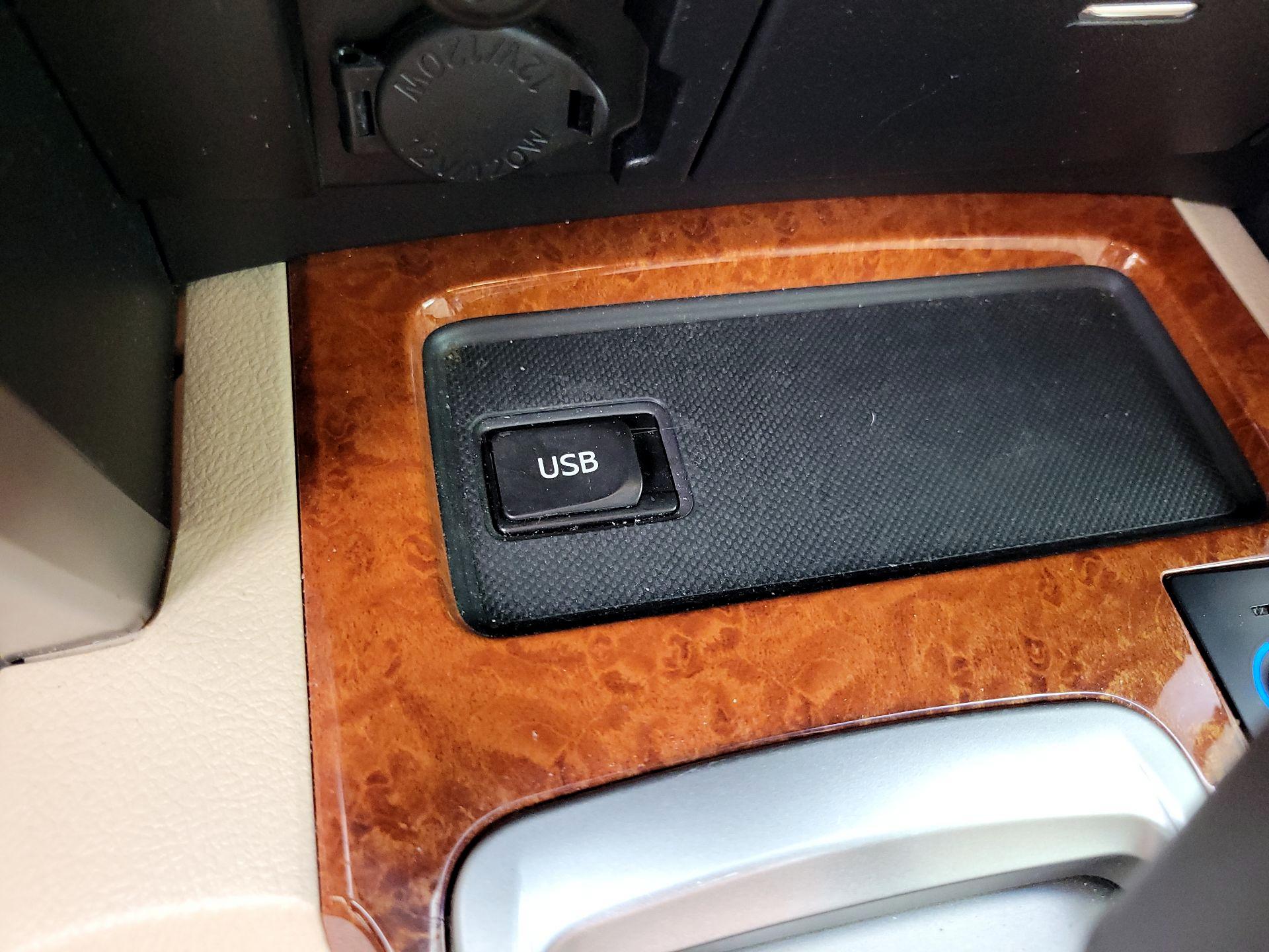 Thumbnail: 2015 Toyota Land Cruiser - 19