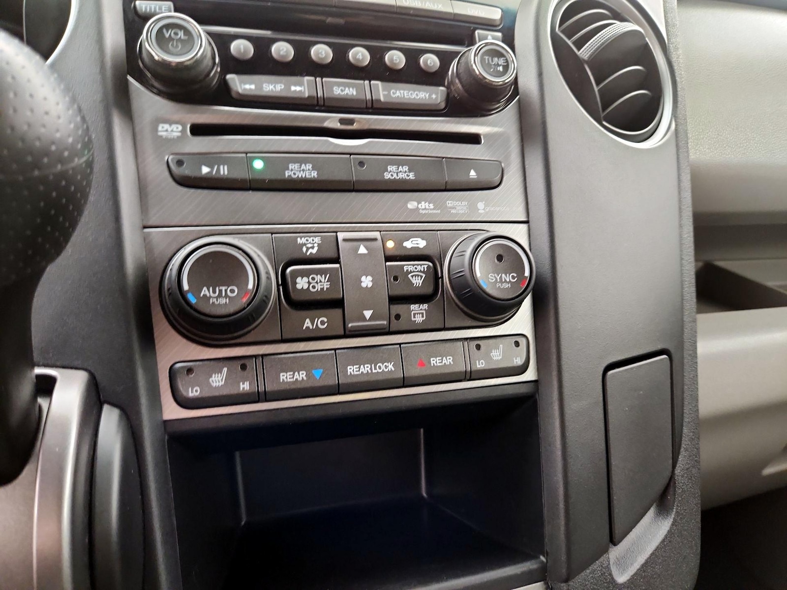 2014 Honda Pilot Touring - Photo 17