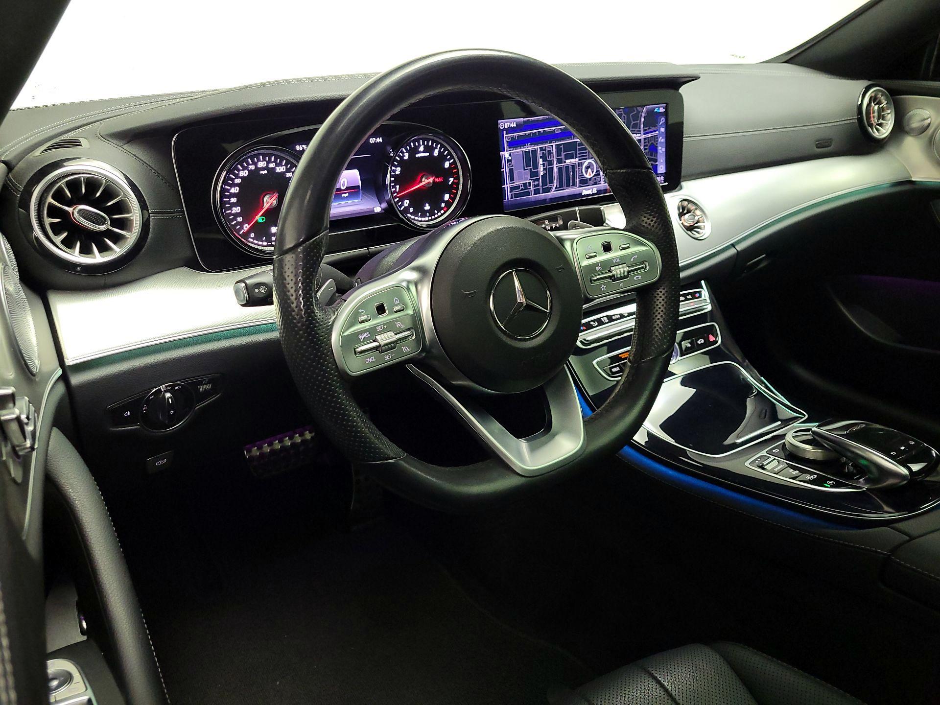Thumbnail: 2019 Mercedes-Benz E-Class - 9