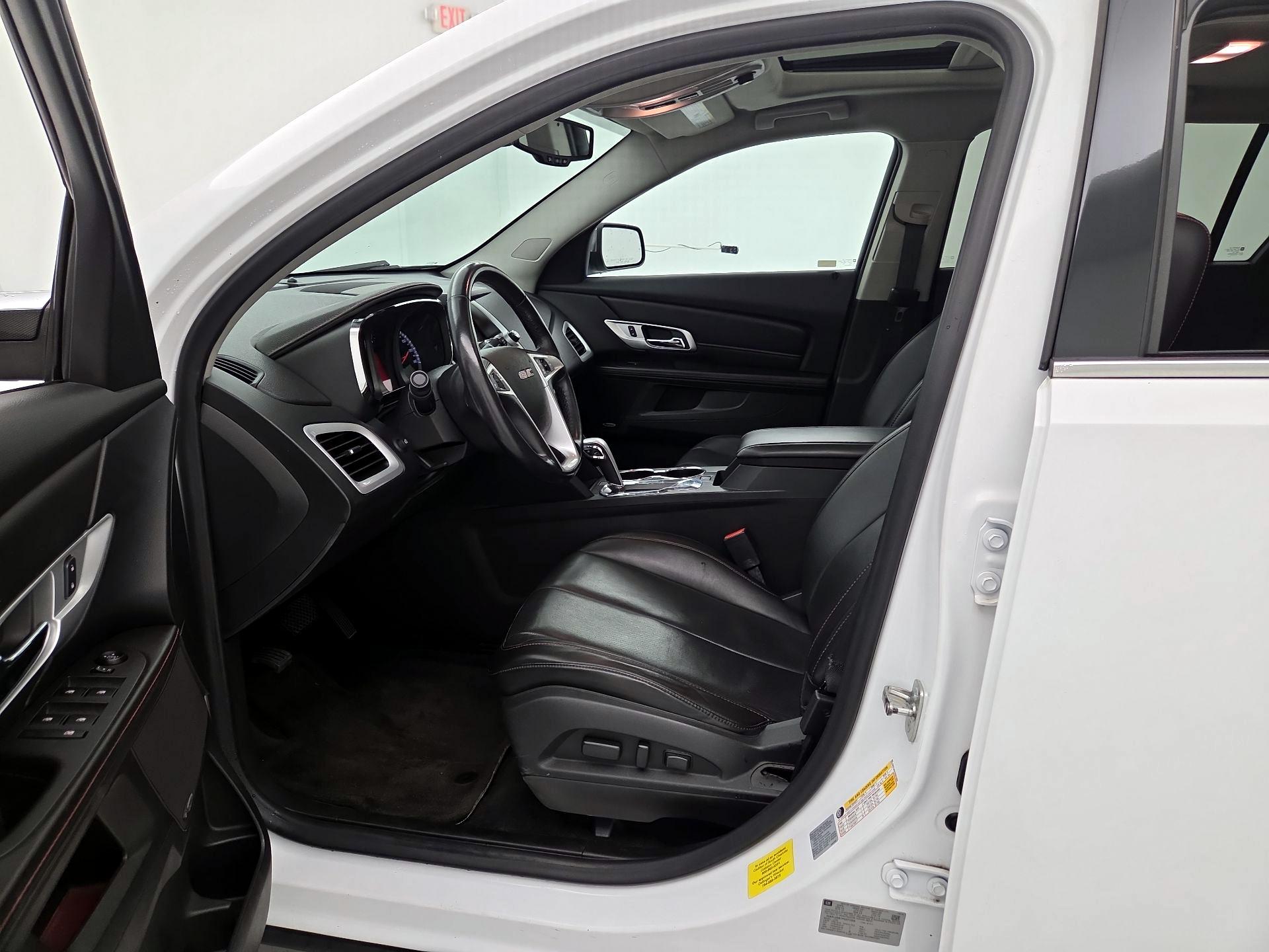 Thumbnail: 2015 GMC Terrain - 11