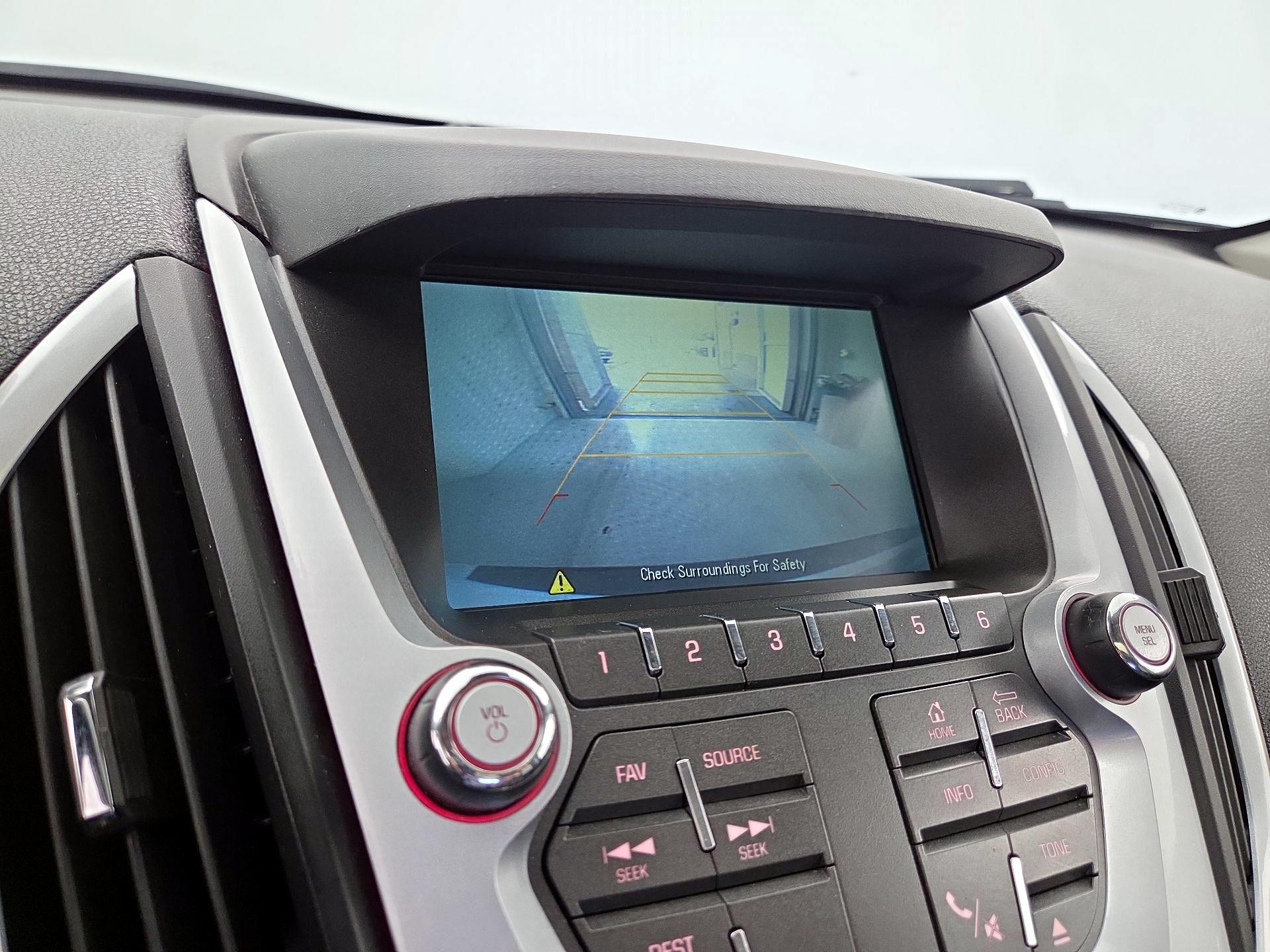 Thumbnail: 2015 GMC Terrain - 14